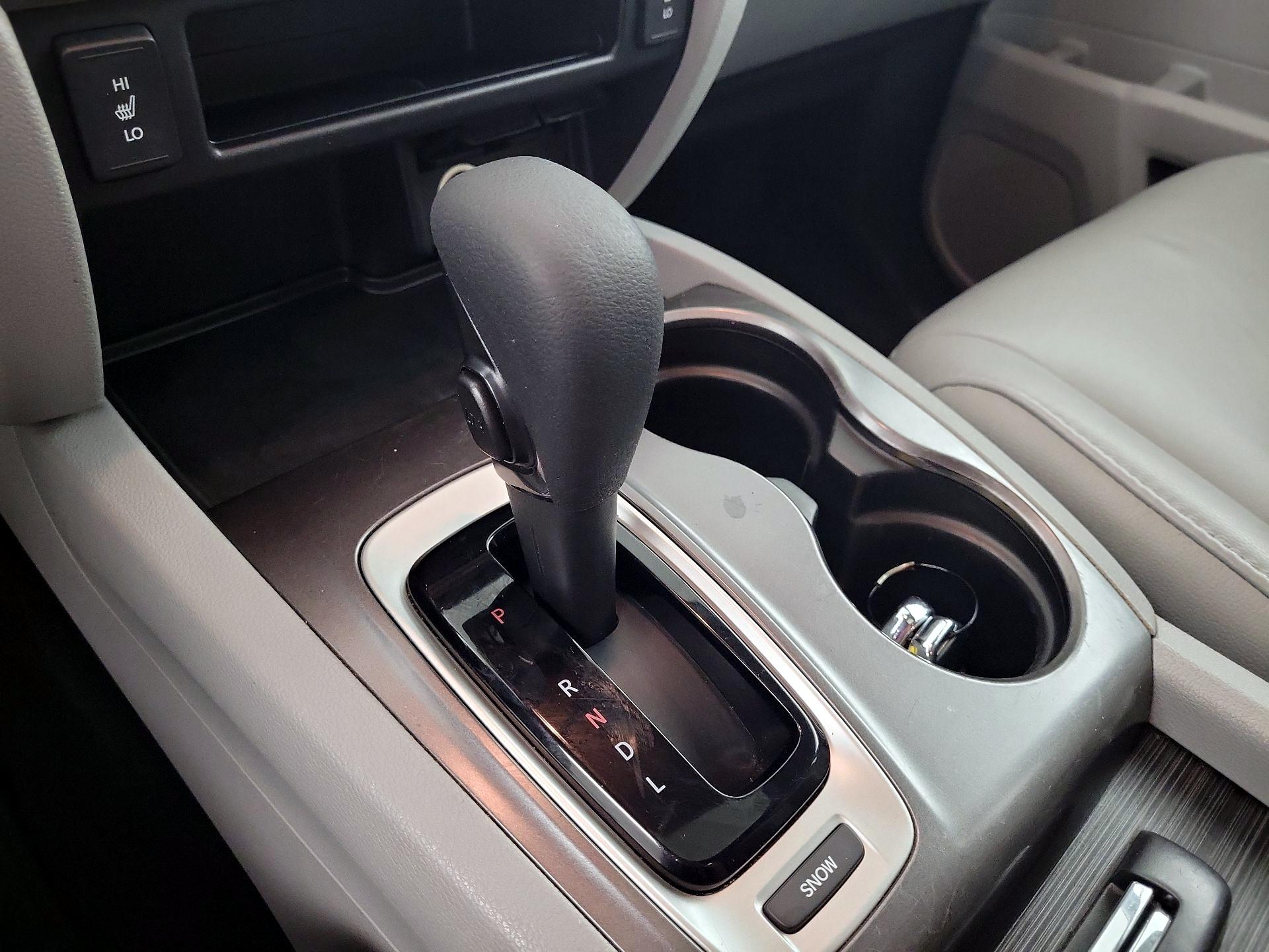 Thumbnail: 2018 Honda Pilot - 15