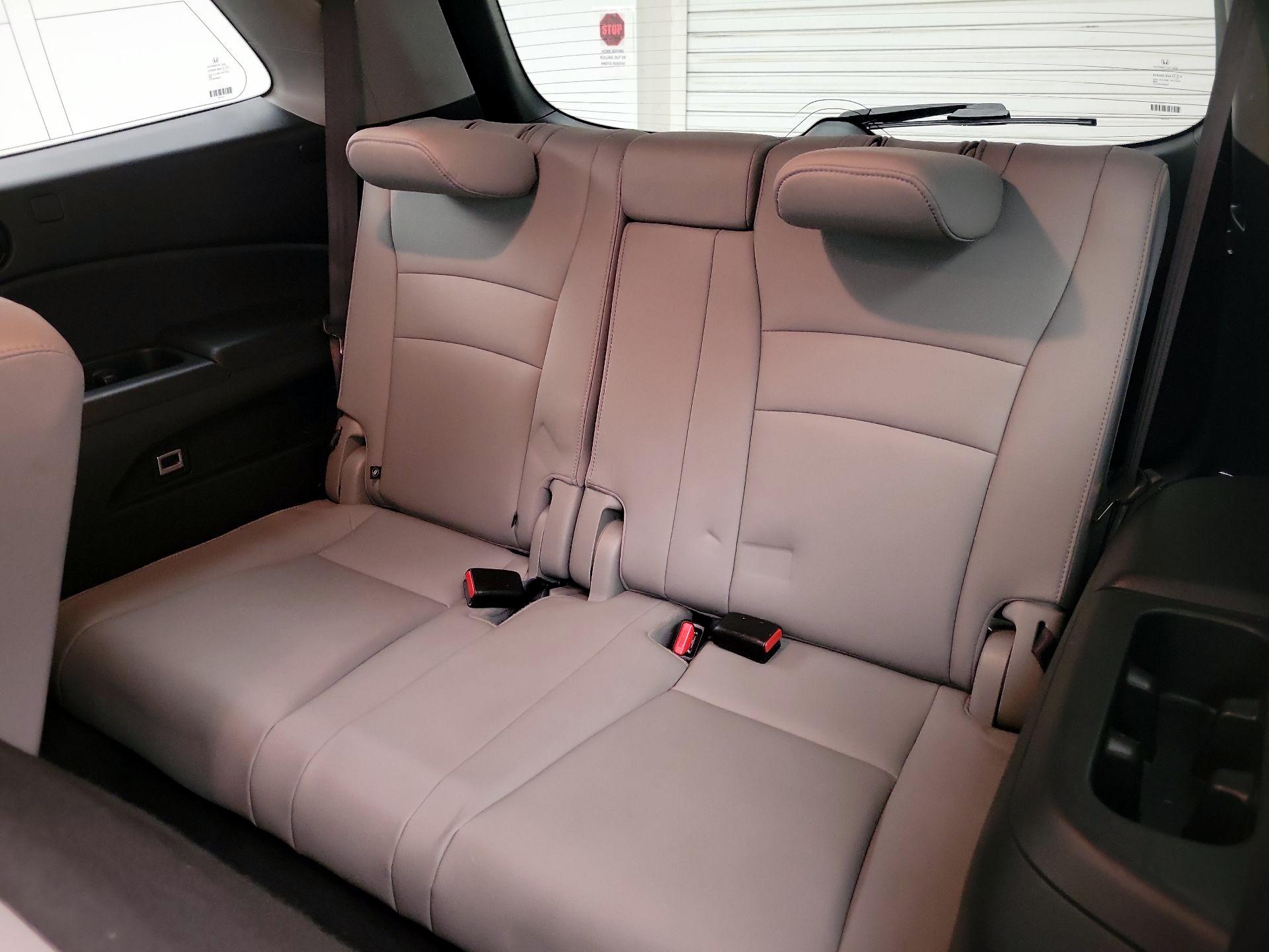 Thumbnail: 2018 Honda Pilot - 19