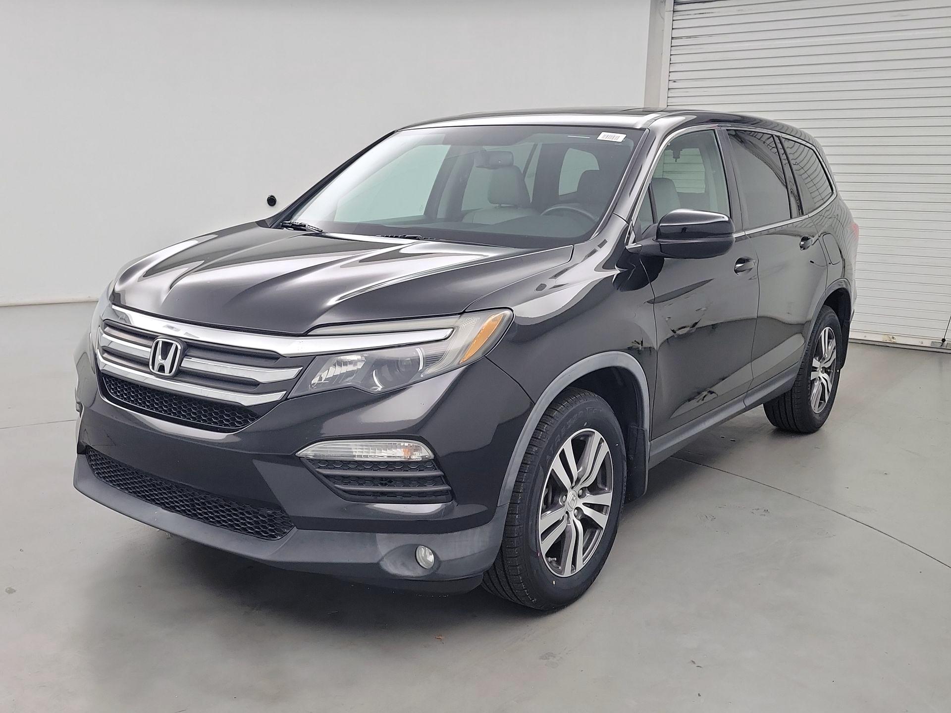 Thumbnail: 2018 Honda Pilot - 3