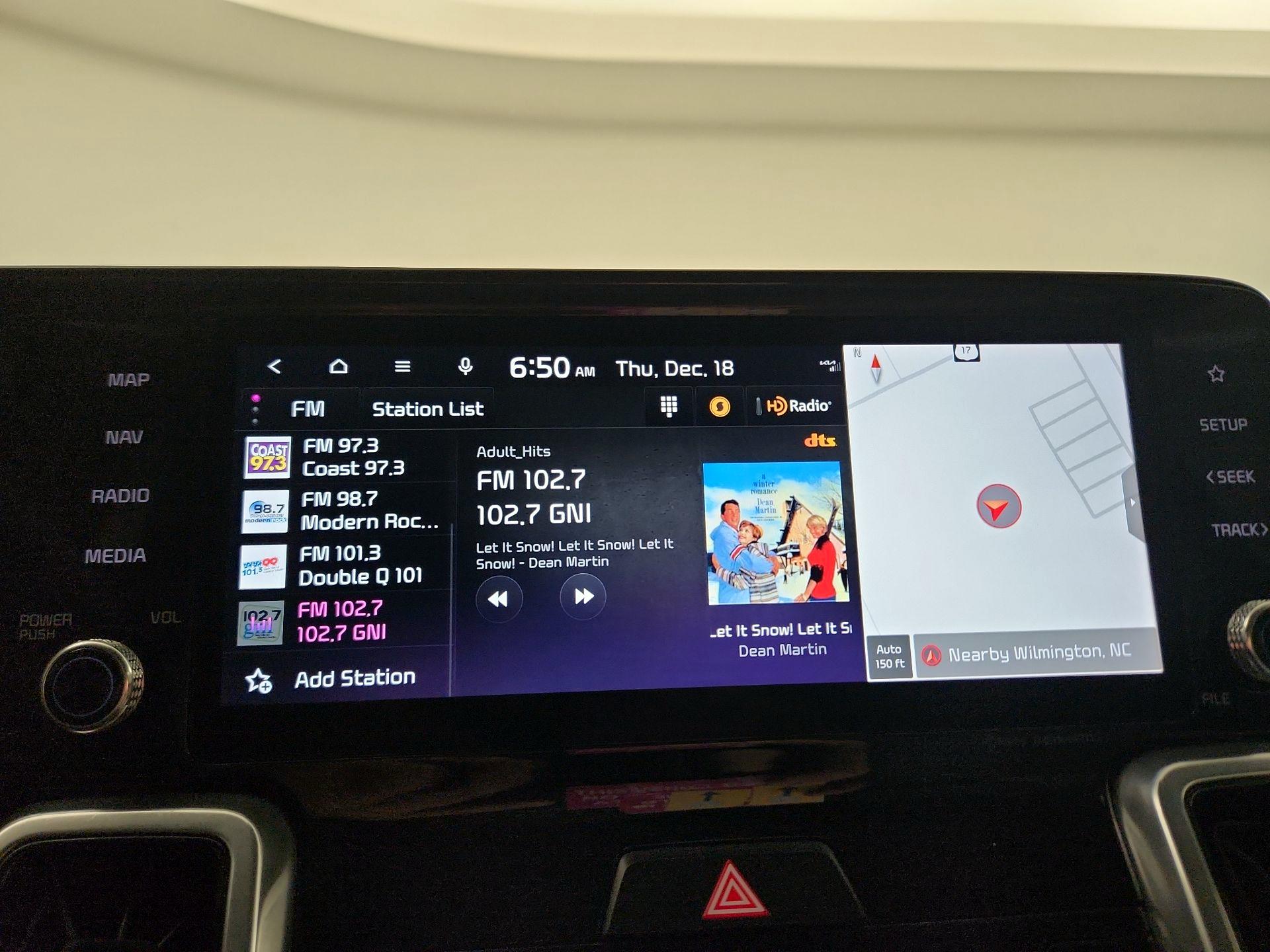 Thumbnail: 2023 Kia Sorento - 14