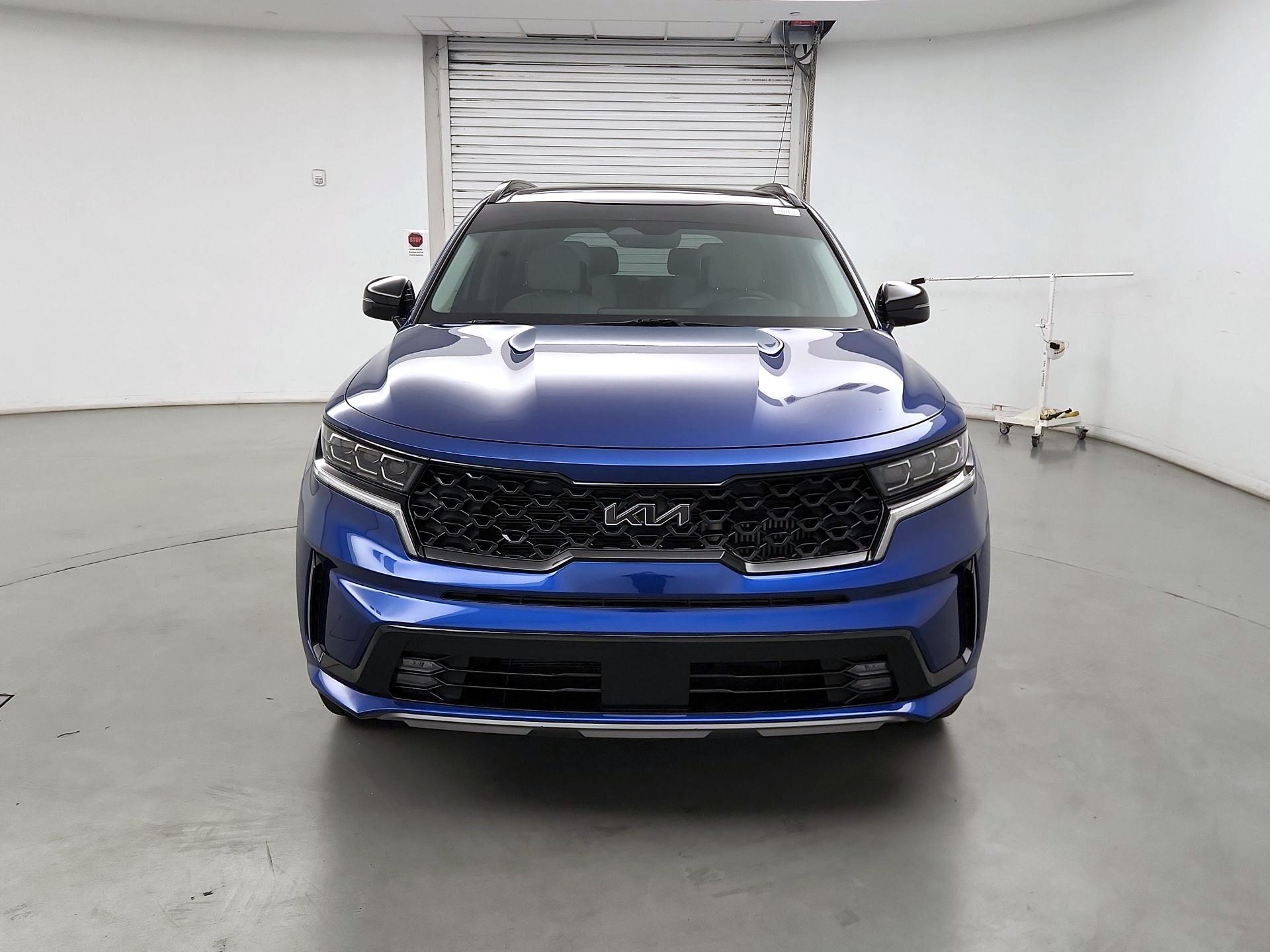 Thumbnail: 2023 Kia Sorento - 2