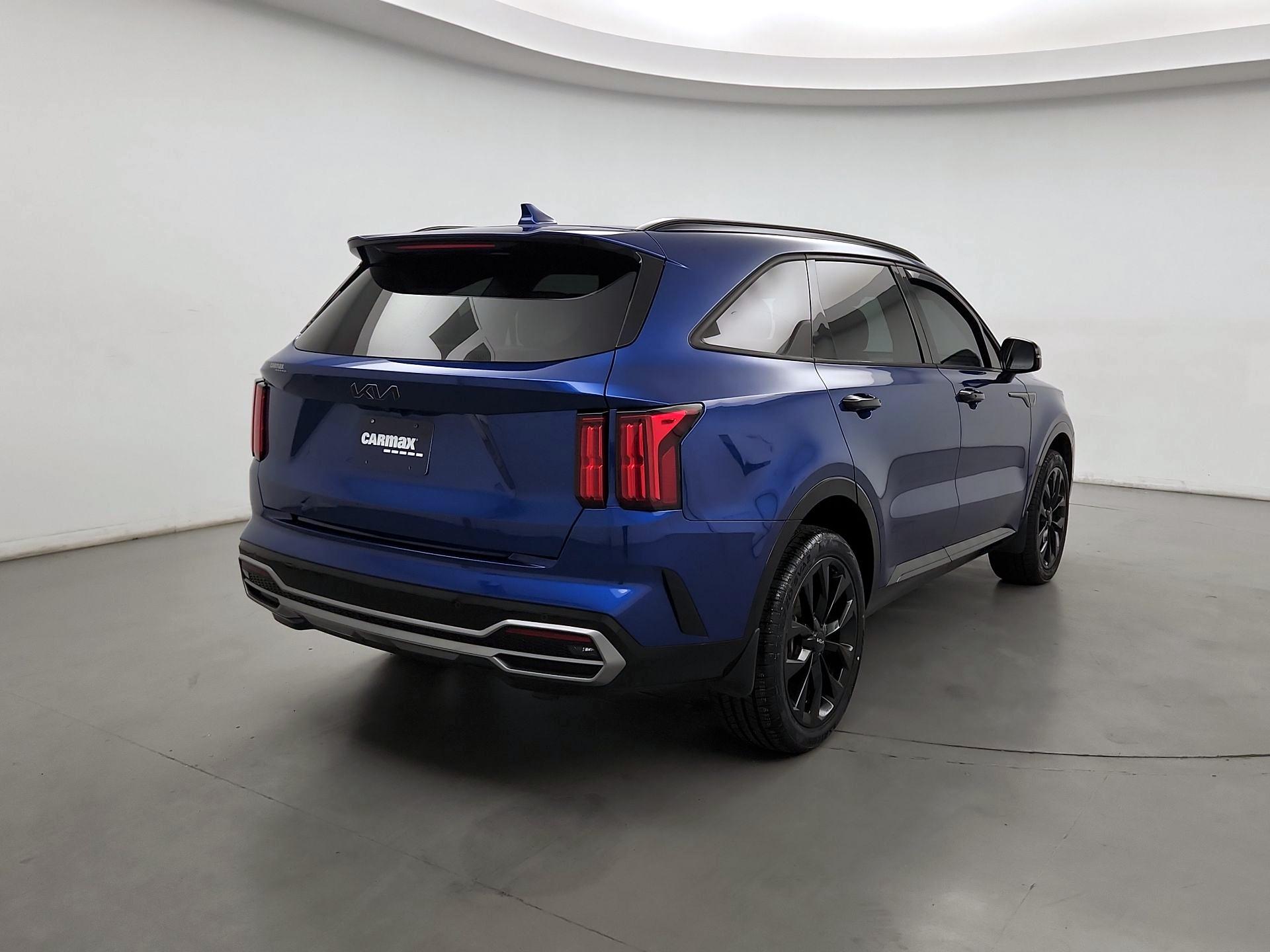 Thumbnail: 2023 Kia Sorento - 5