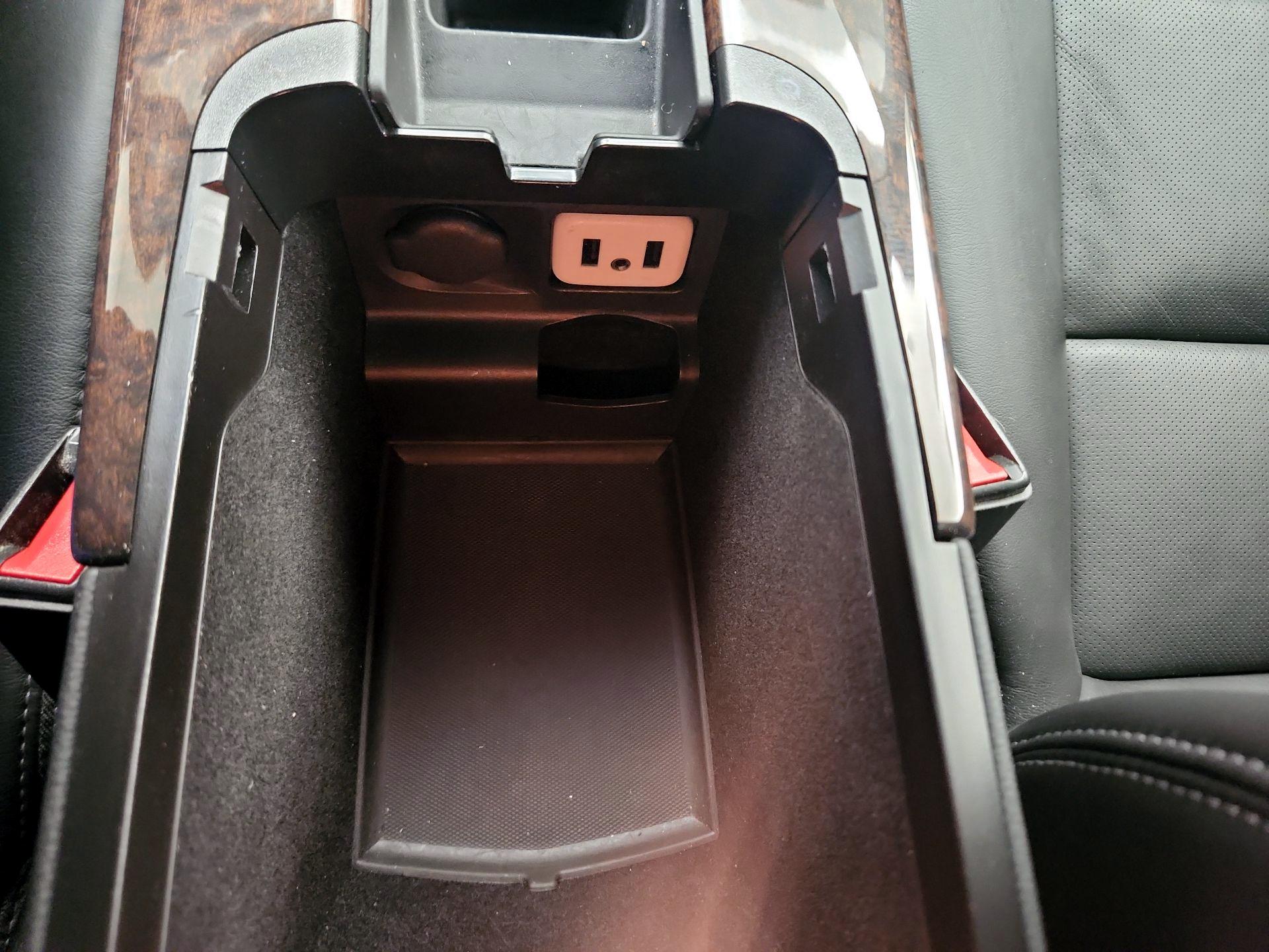 Thumbnail: 2016 Cadillac XTS - 18