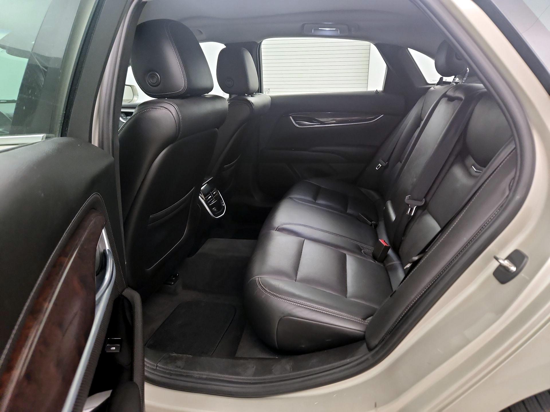 Thumbnail: 2016 Cadillac XTS - 19