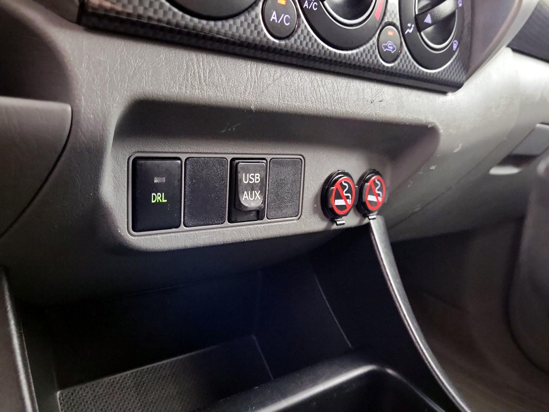 Thumbnail: 2015 Toyota Tacoma - 16