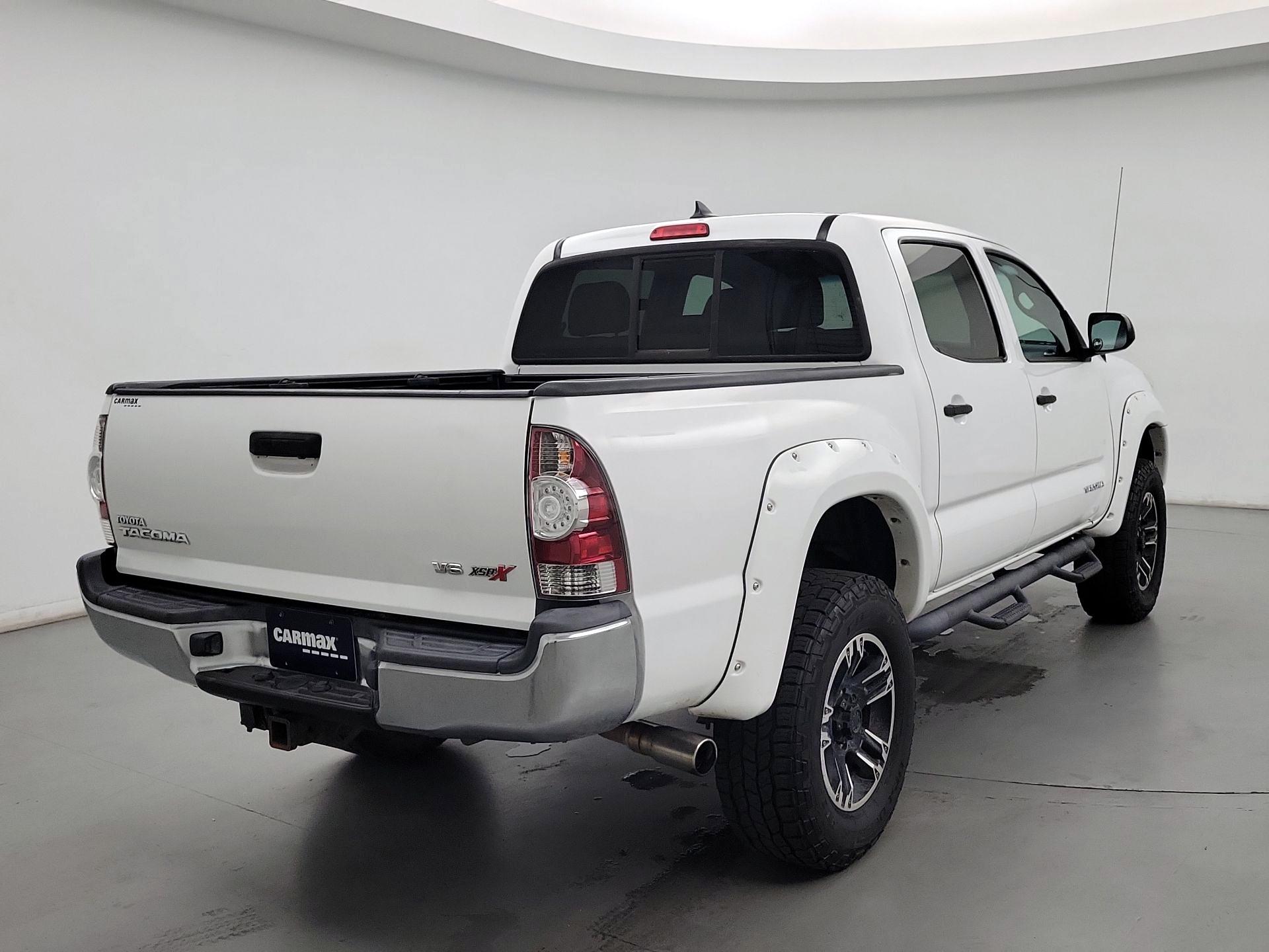 Thumbnail: 2015 Toyota Tacoma - 5