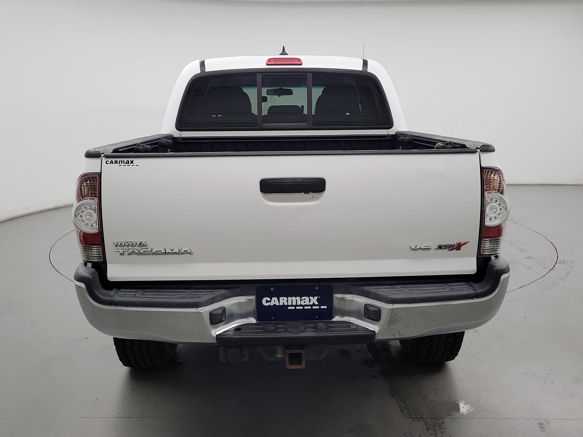 Thumbnail: 2015 Toyota Tacoma - 6