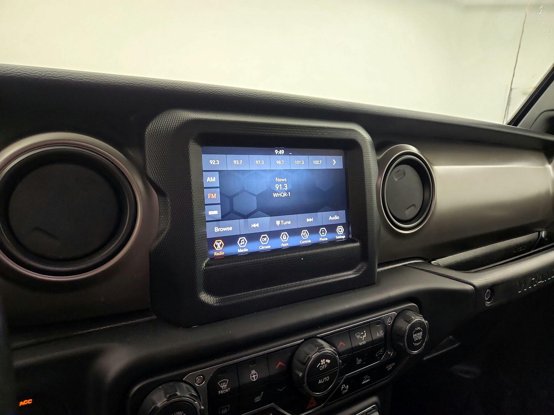 Thumbnail: 2021 Jeep Wrangler - 15