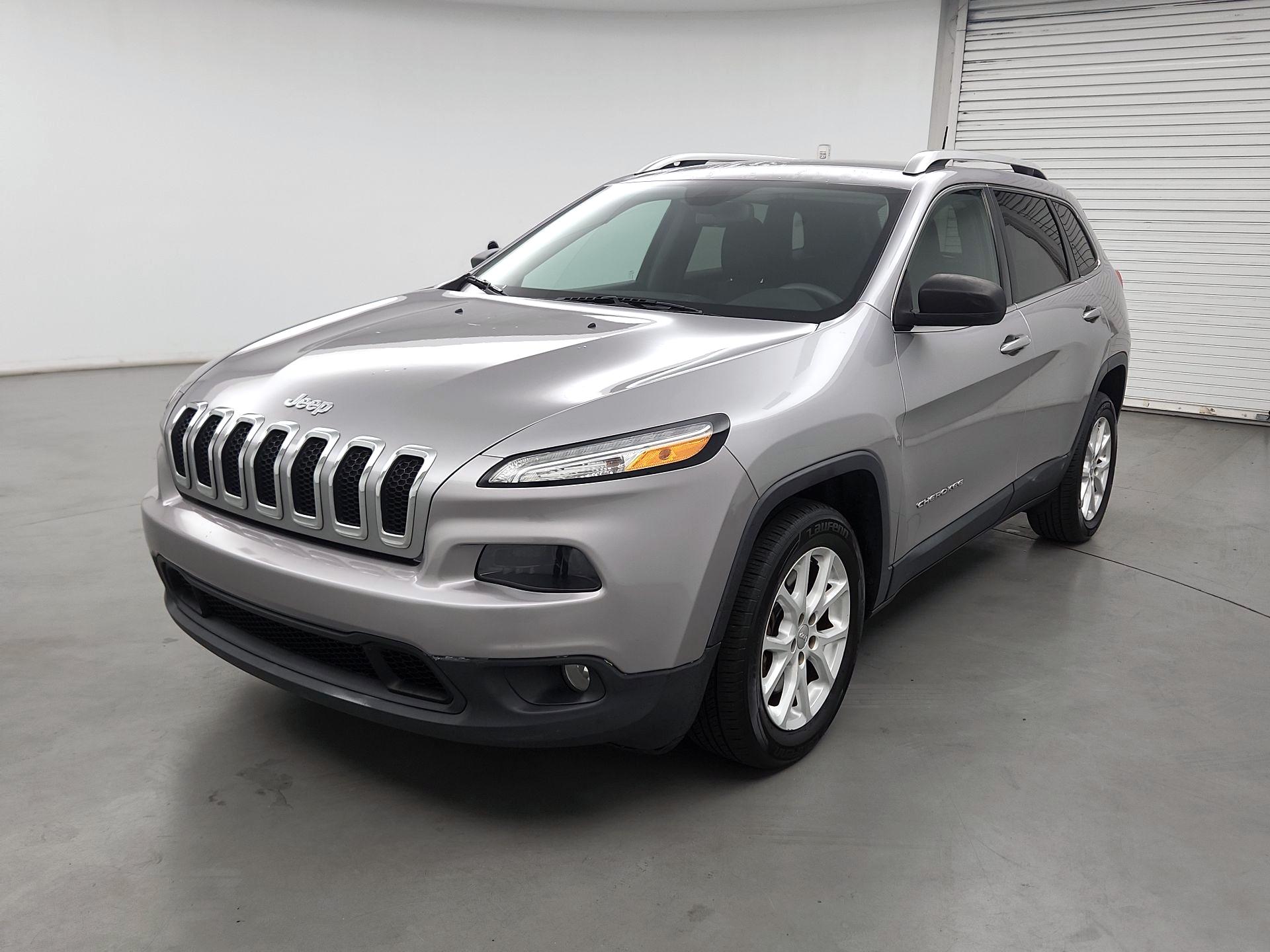Thumbnail: 2018 Jeep Cherokee - 3