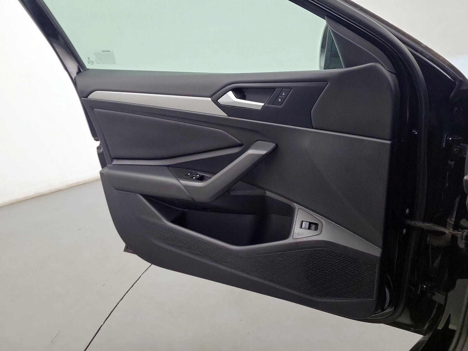 Thumbnail: 2020 Volkswagen Jetta - 10