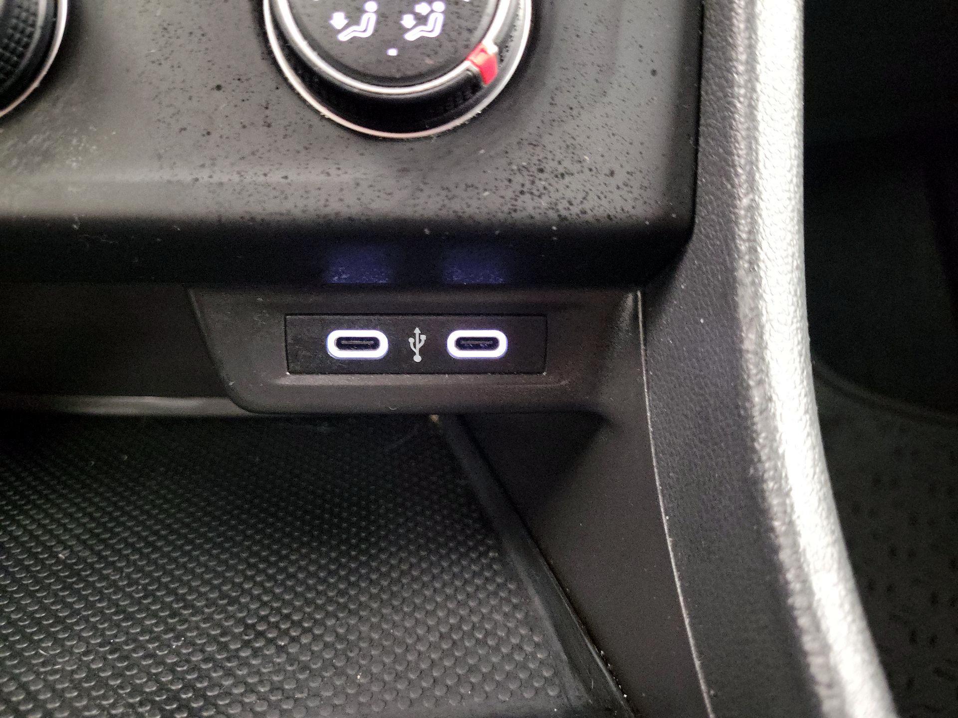 Thumbnail: 2020 Volkswagen Jetta - 16