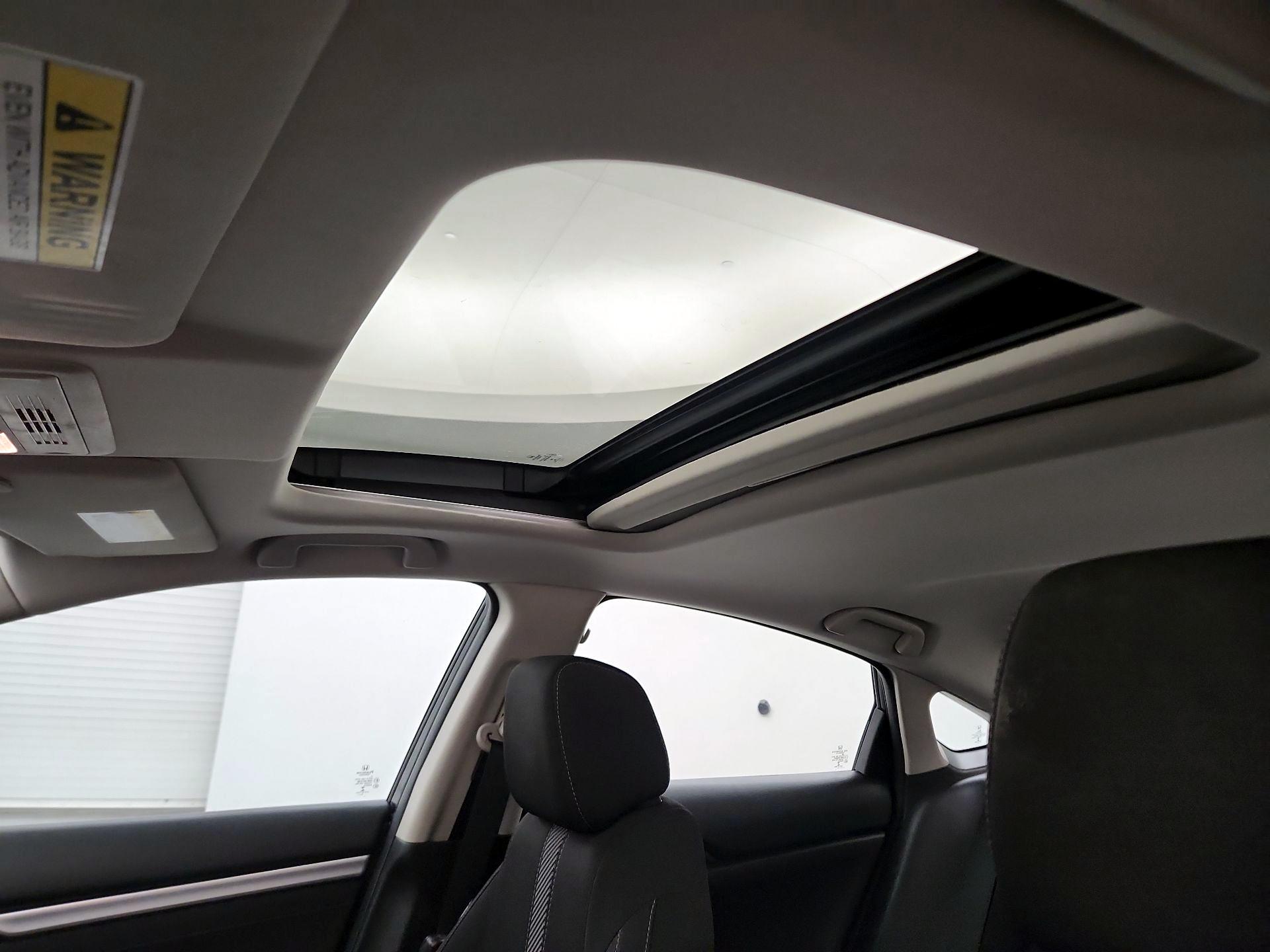 Thumbnail: 2017 Honda Civic - 17