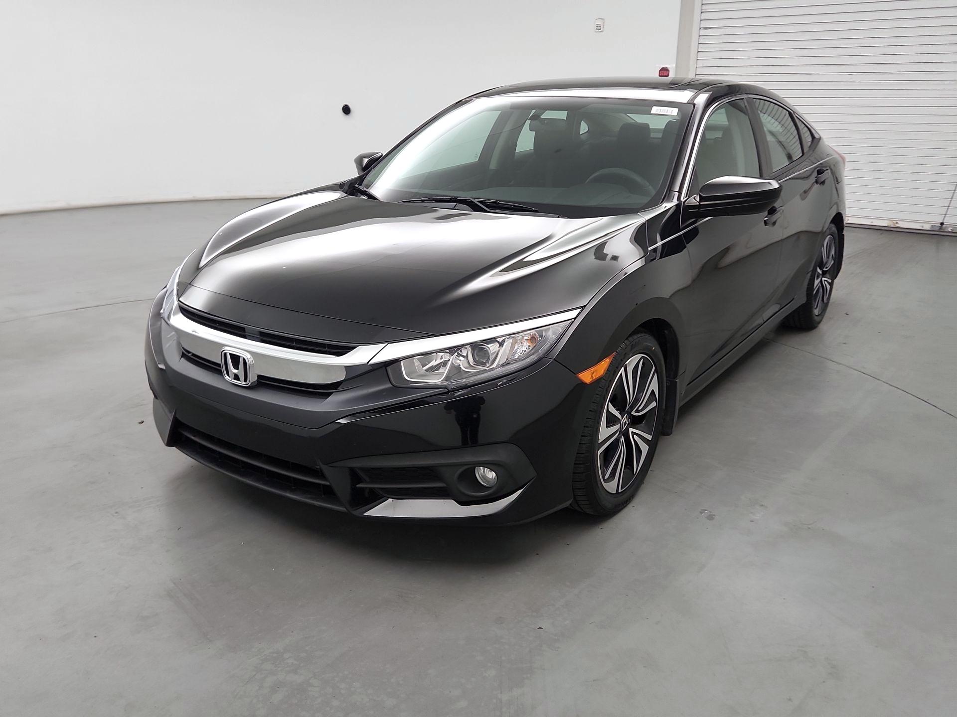 Thumbnail: 2017 Honda Civic - 3