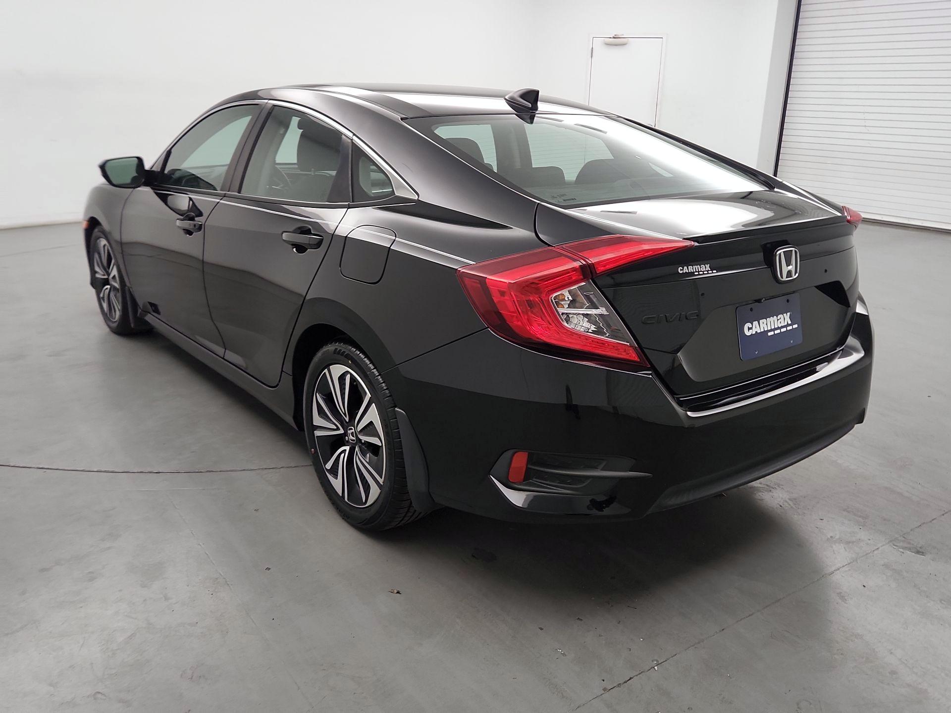 Thumbnail: 2017 Honda Civic - 7