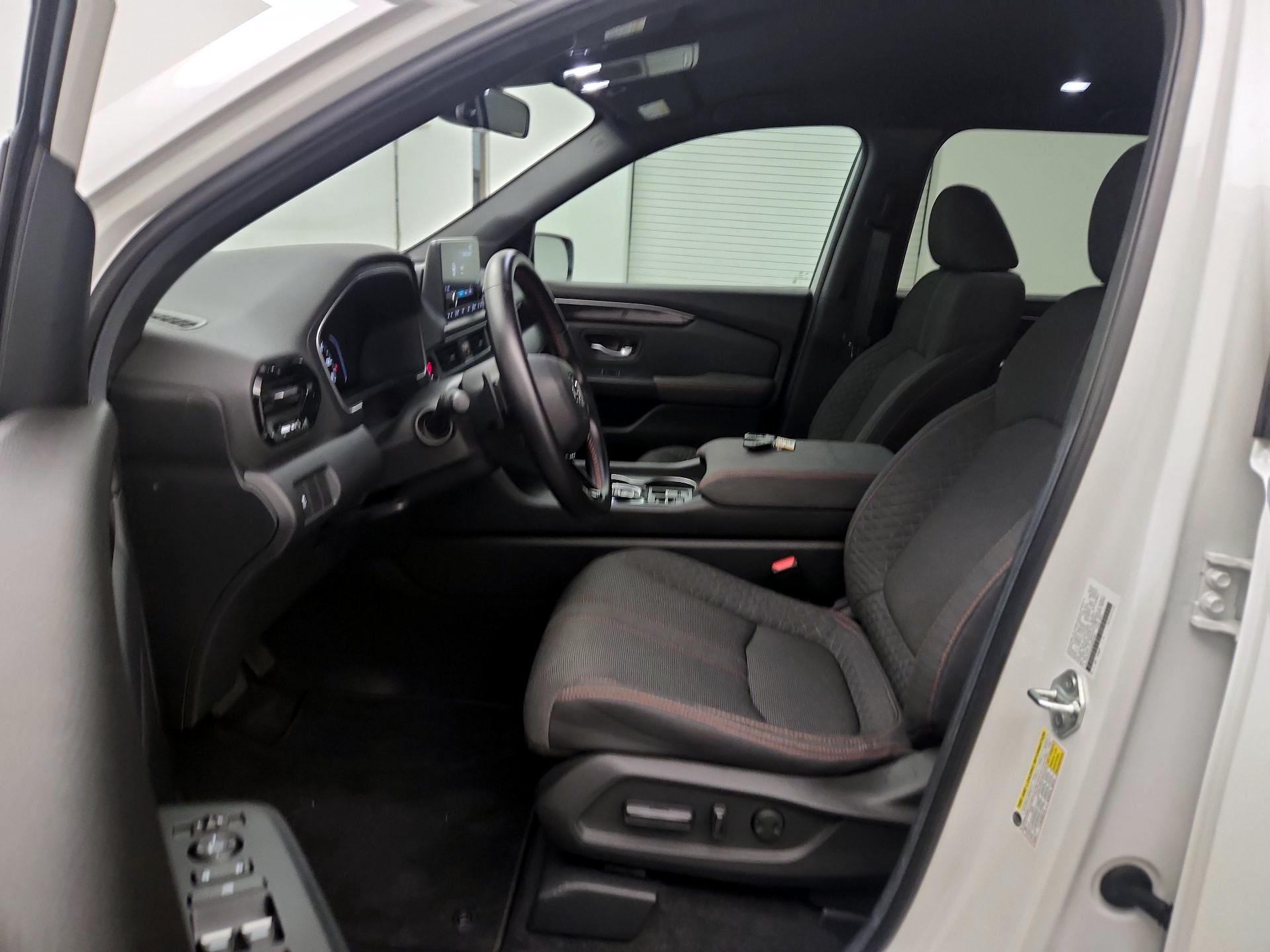 Thumbnail: 2025 Honda Pilot - 11