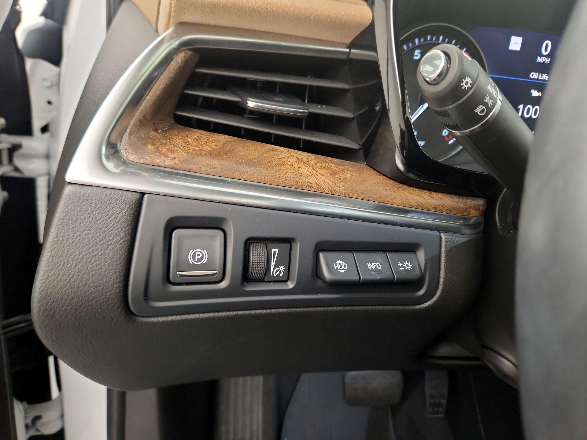 Thumbnail: 2024 Cadillac XT5 - 11