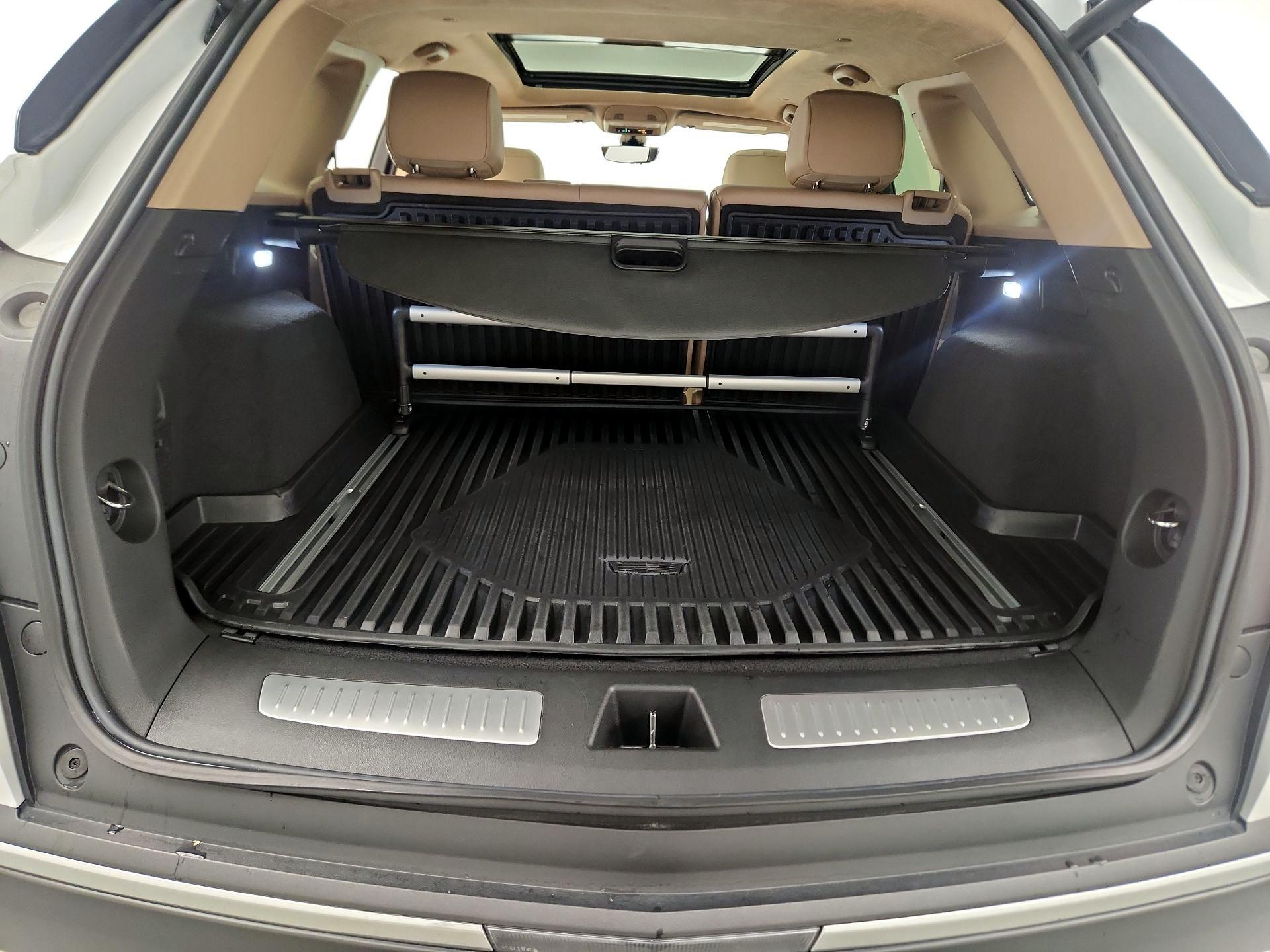 Thumbnail: 2024 Cadillac XT5 - 19