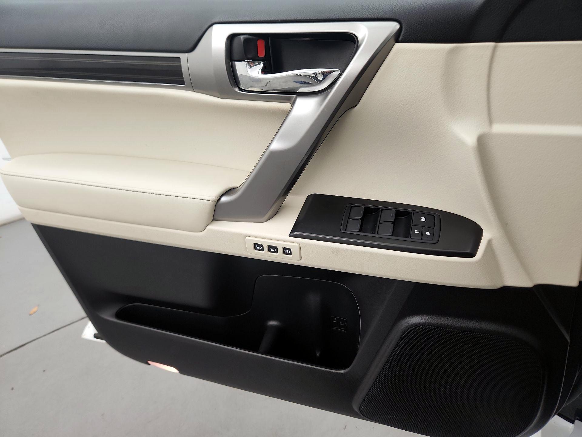 Thumbnail: 2022 Lexus GX - 12