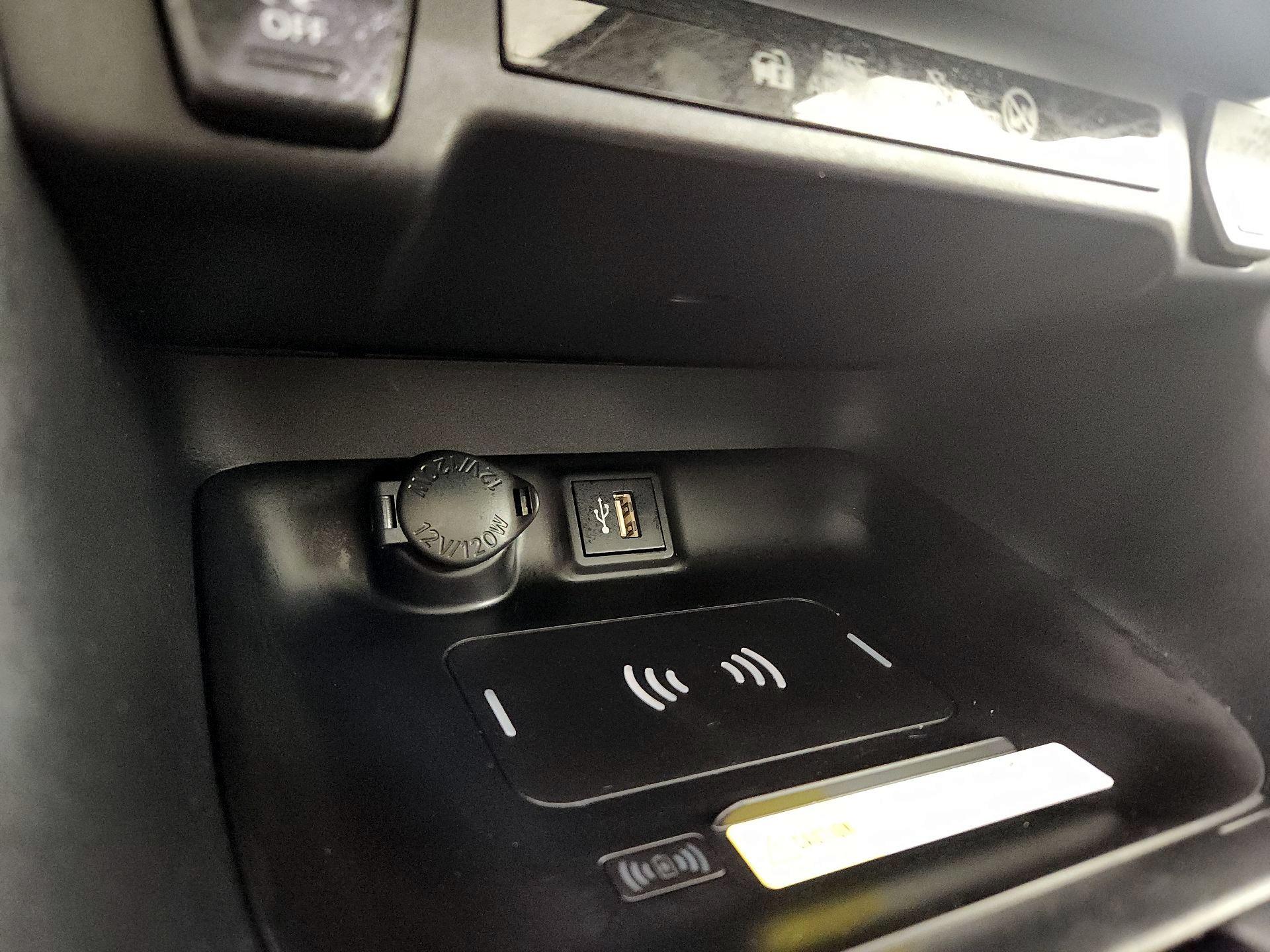 Thumbnail: 2024 Toyota RAV4 - 16