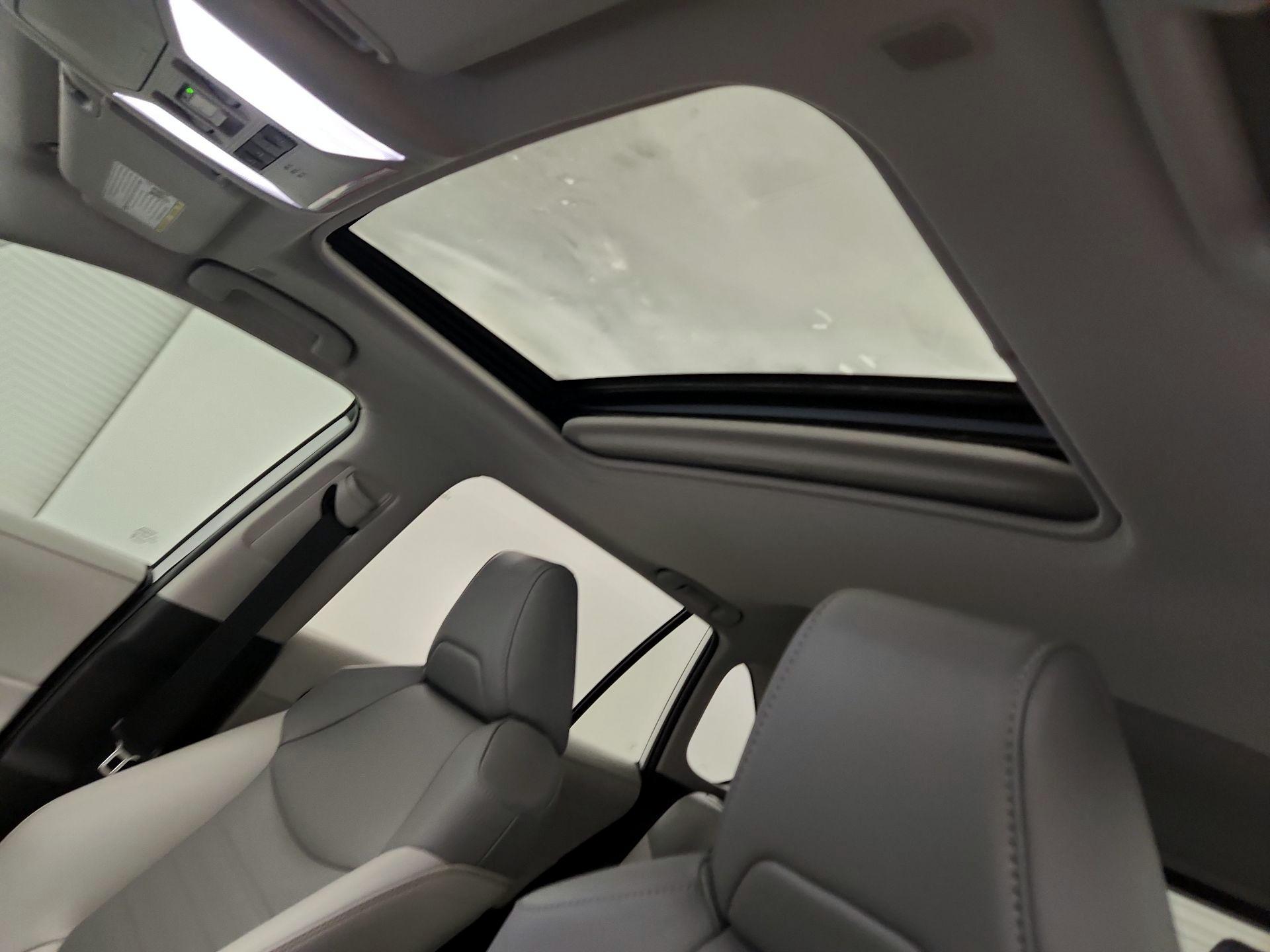 Thumbnail: 2024 Toyota RAV4 - 17