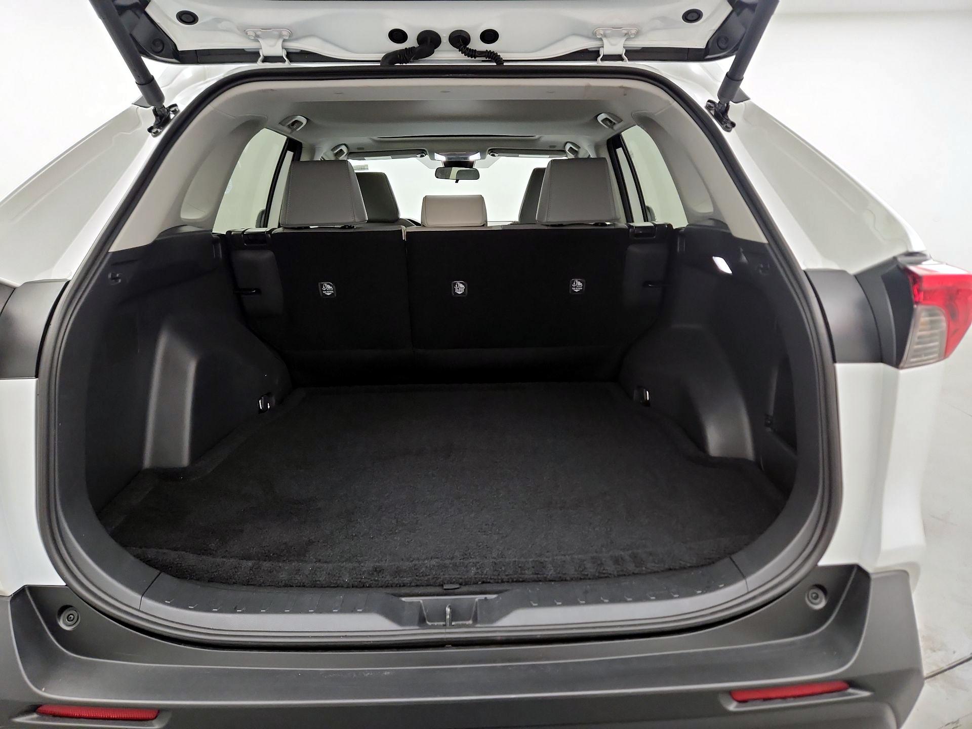 Thumbnail: 2024 Toyota RAV4 - 19