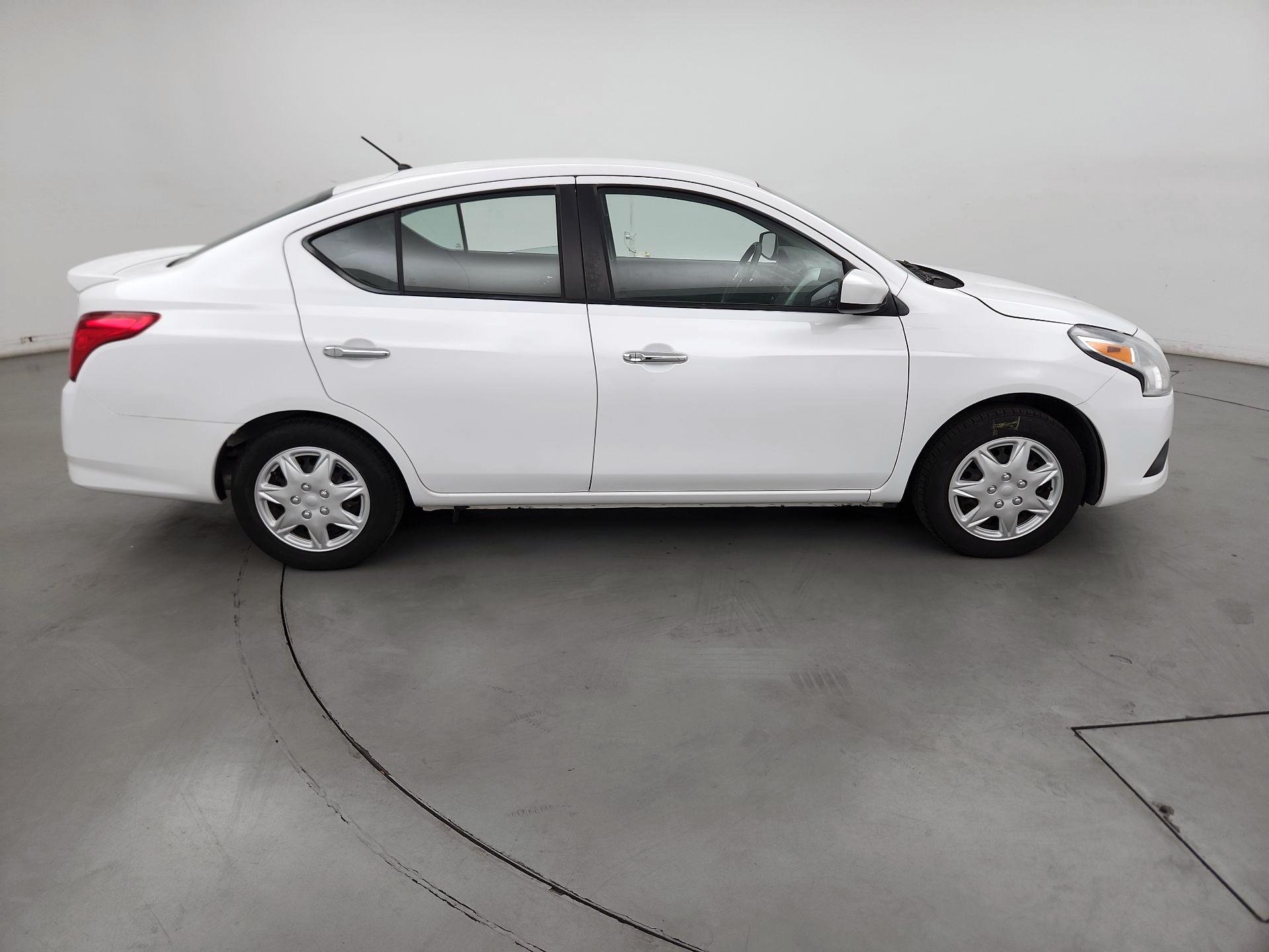 Thumbnail: 2019 Nissan Versa - 4