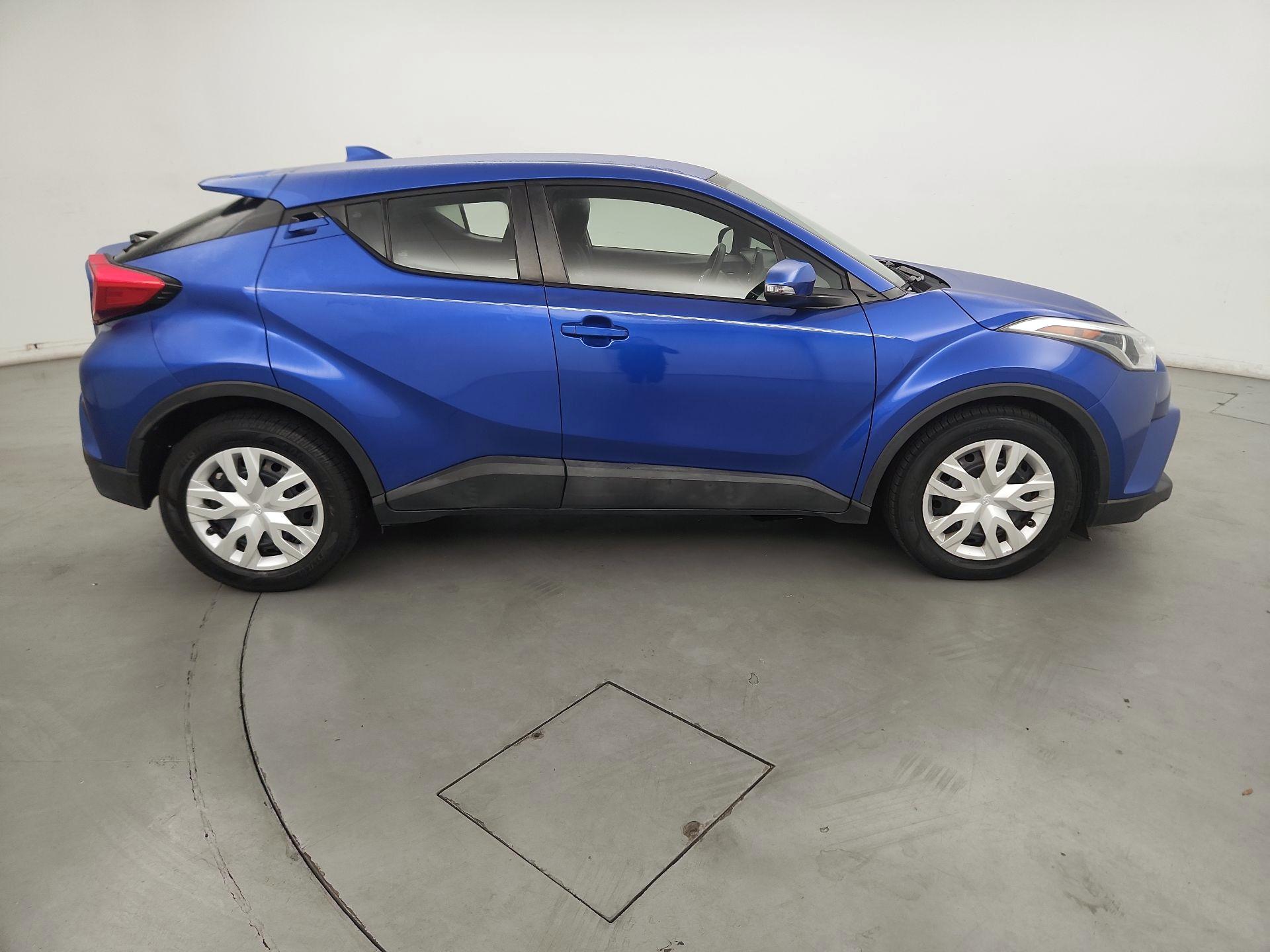 Thumbnail: 2019 Toyota C-HR - 4