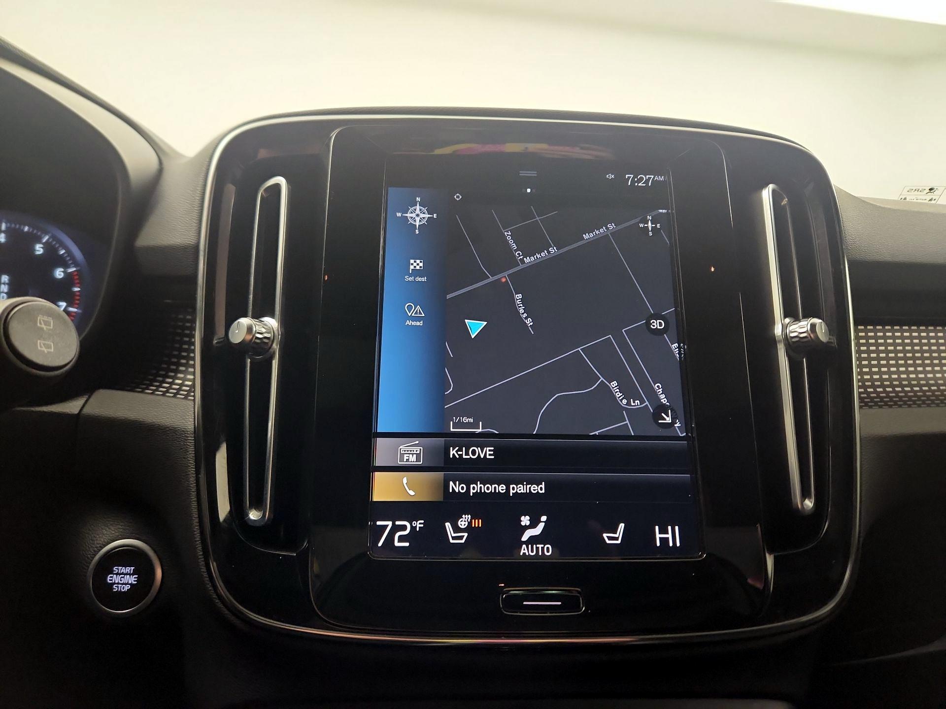 Thumbnail: 2021 Volvo XC40 - 12