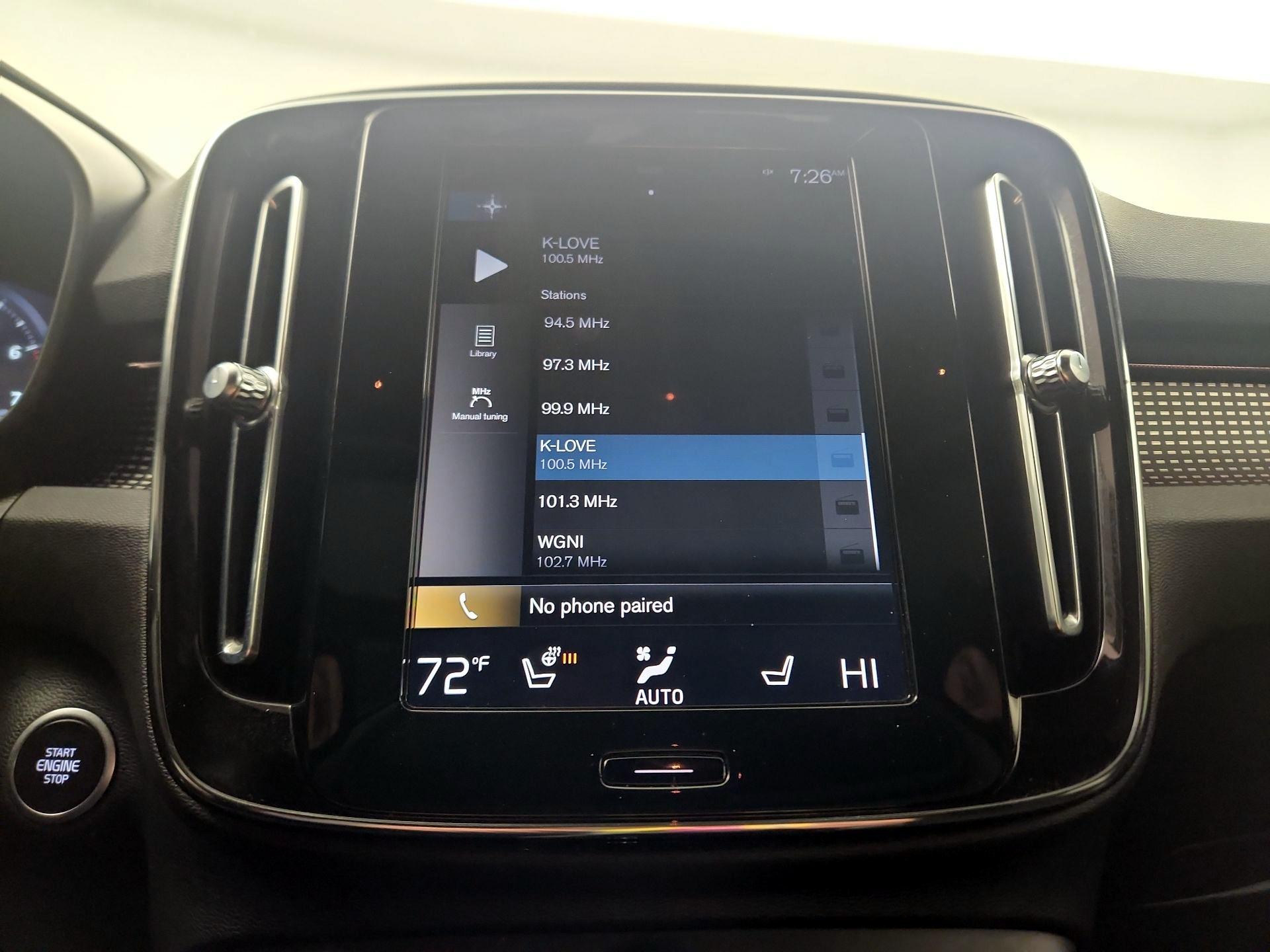 Thumbnail: 2021 Volvo XC40 - 14