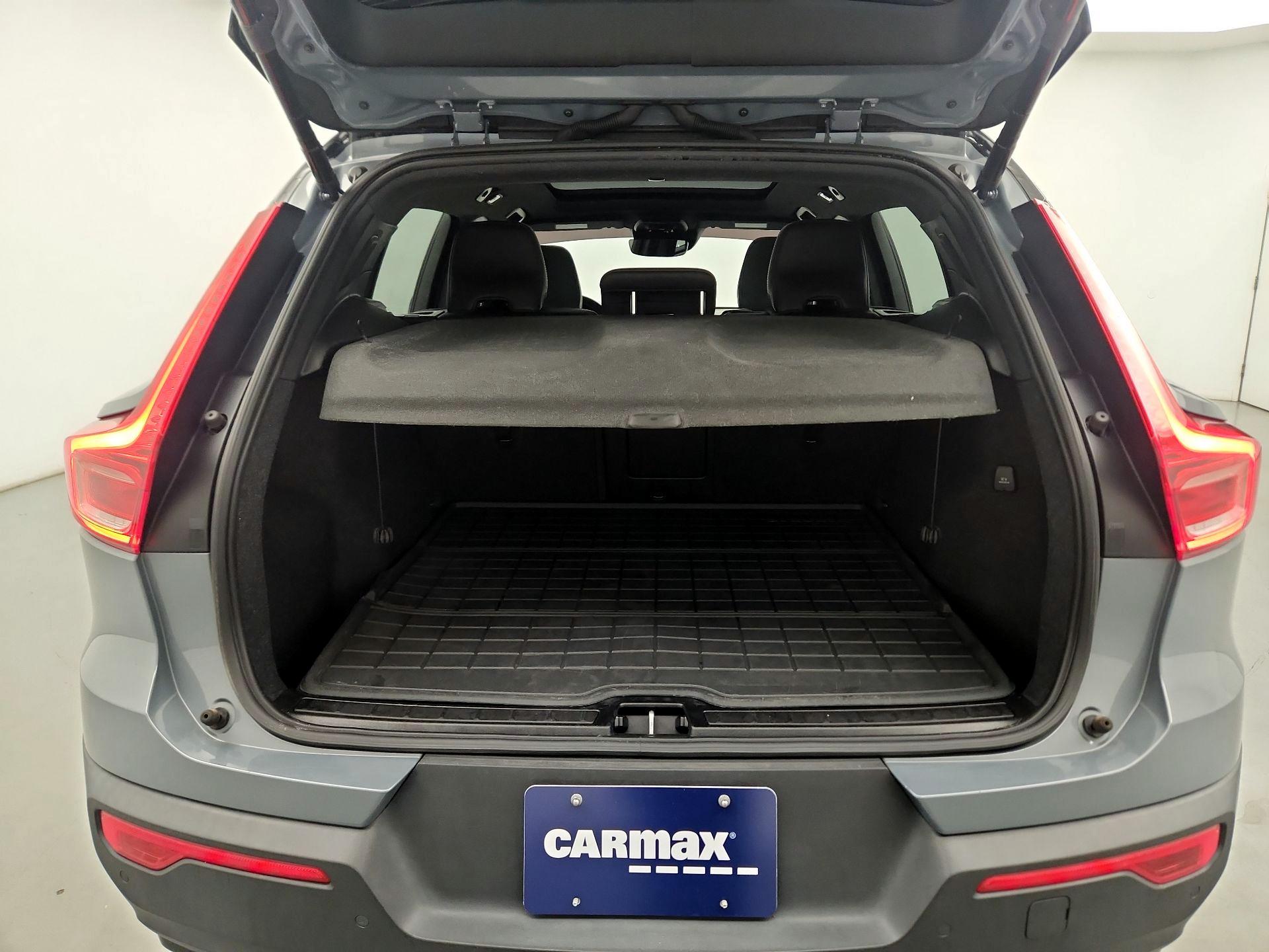 Thumbnail: 2021 Volvo XC40 - 20