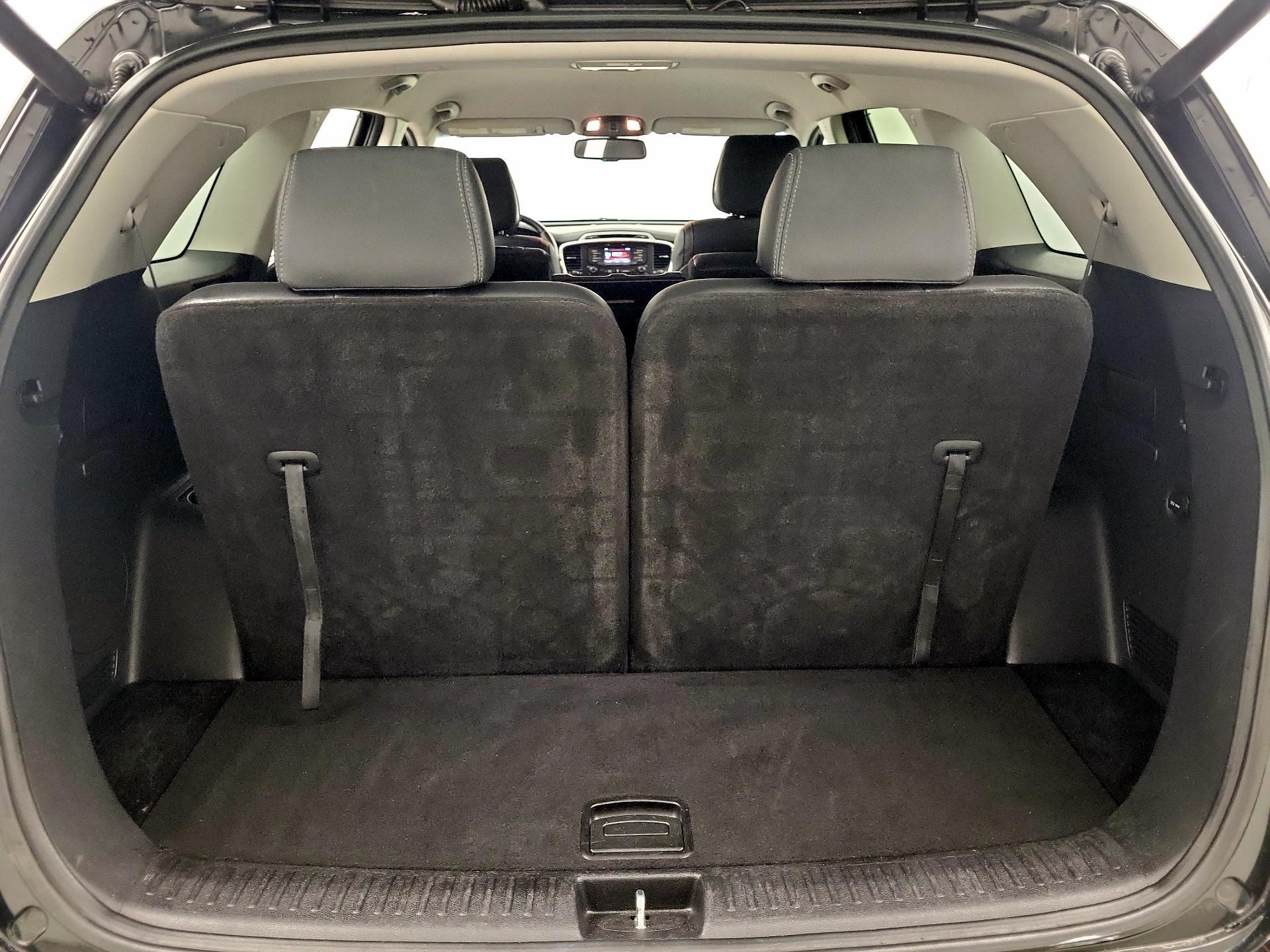 Thumbnail: 2016 Kia Sorento - 19