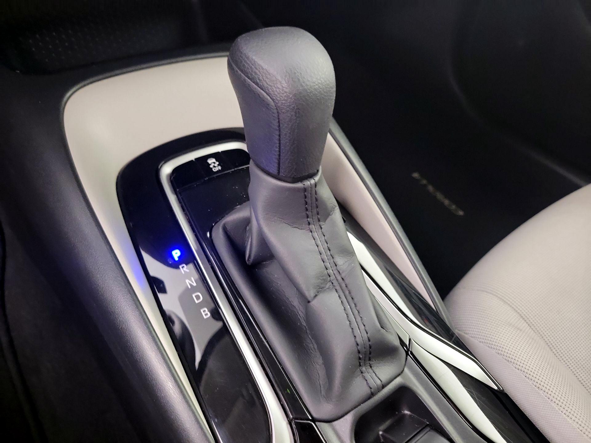 Thumbnail: 2022 Toyota Corolla - 15