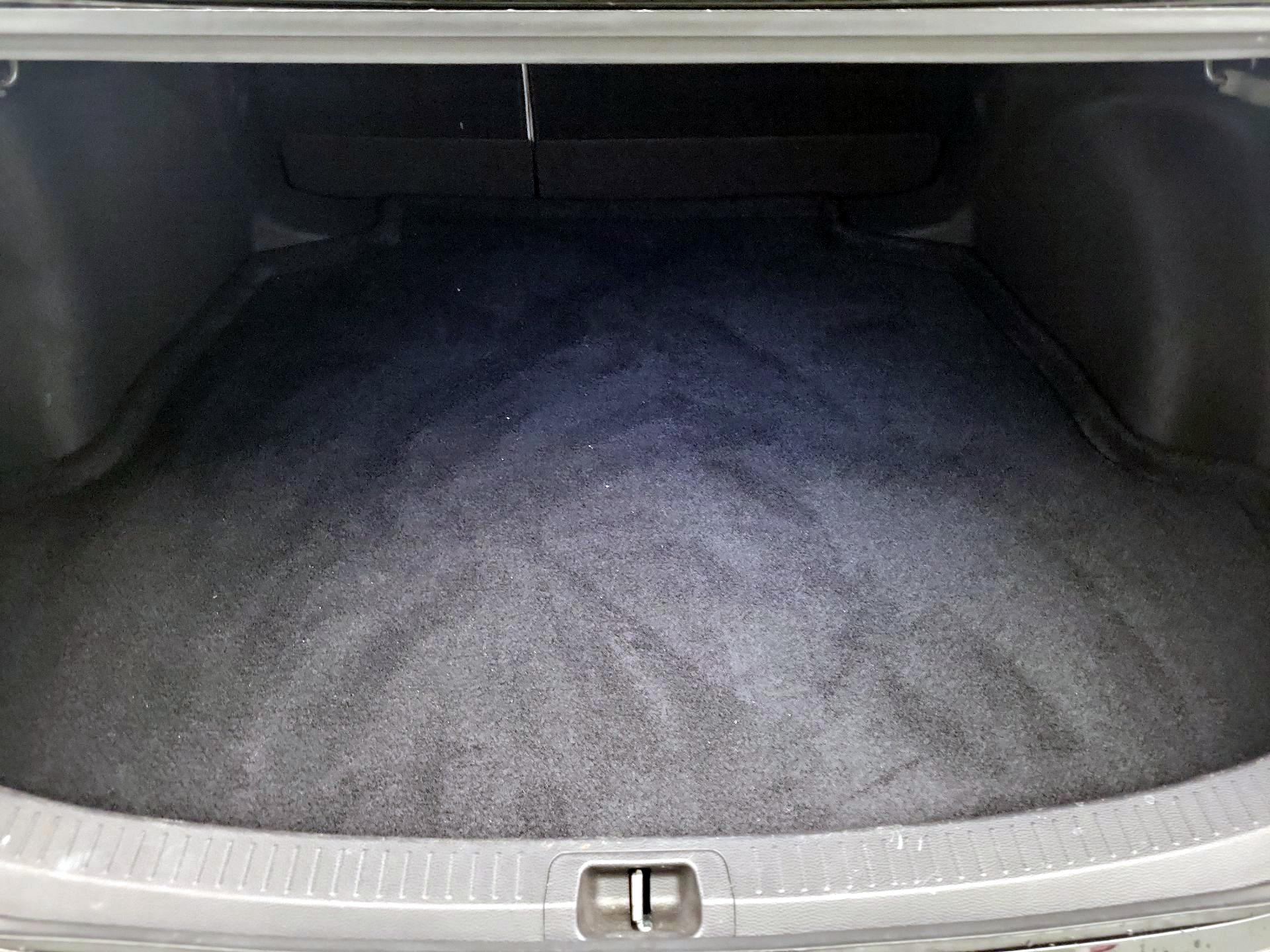 Thumbnail: 2022 Toyota Corolla - 18