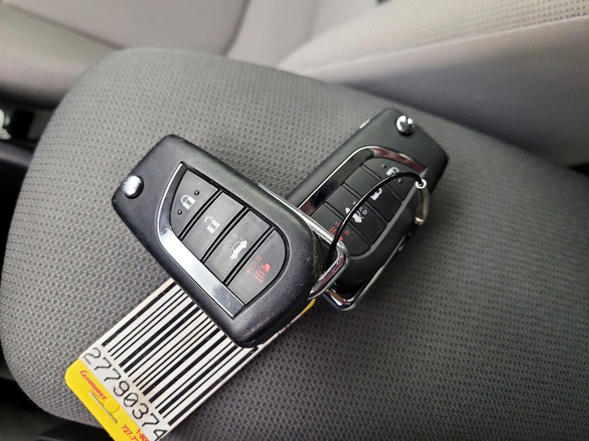 Thumbnail: 2022 Toyota Corolla - 20