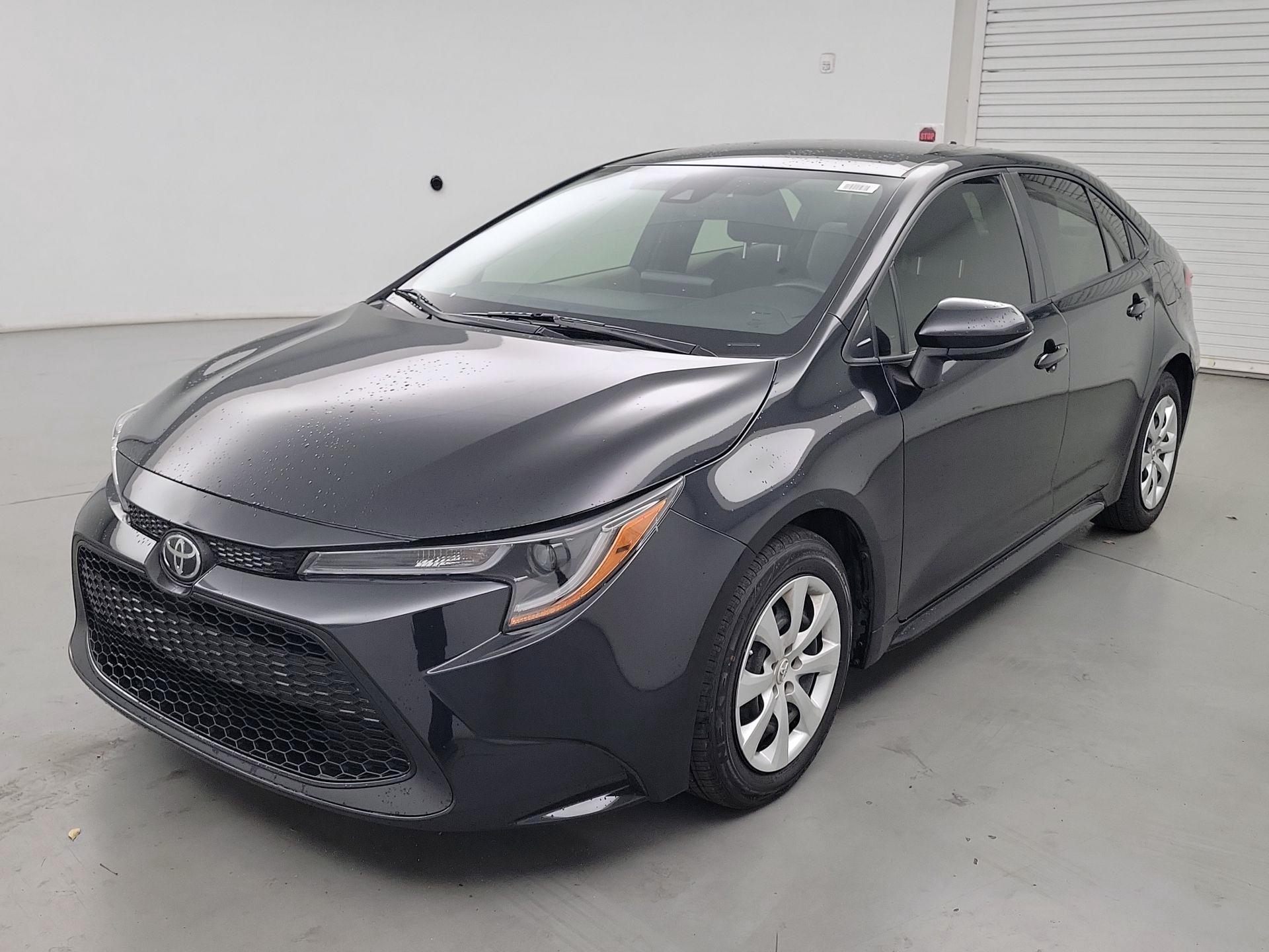 Thumbnail: 2022 Toyota Corolla - 3