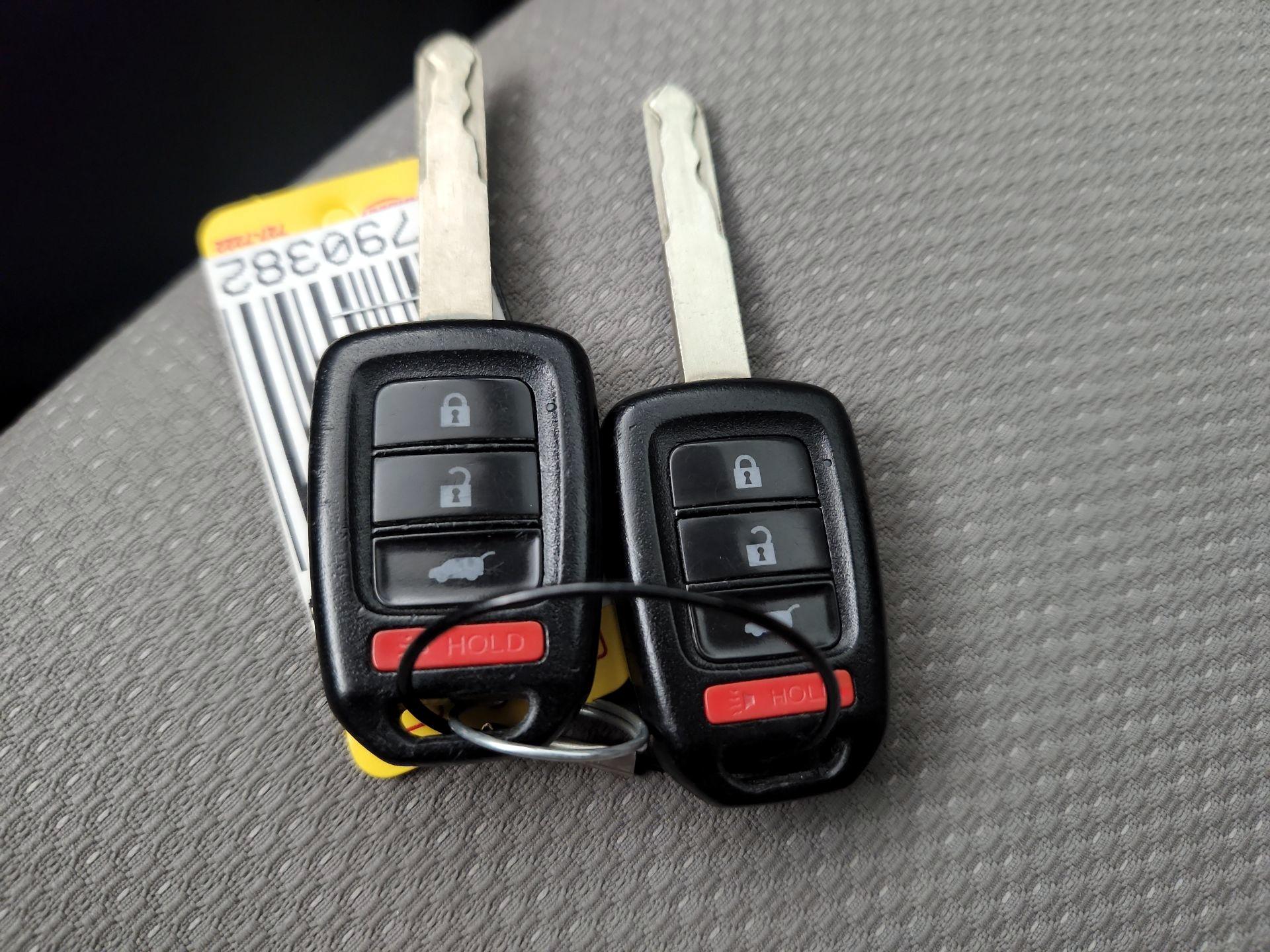 Thumbnail: 2016 Honda HR-V - 20