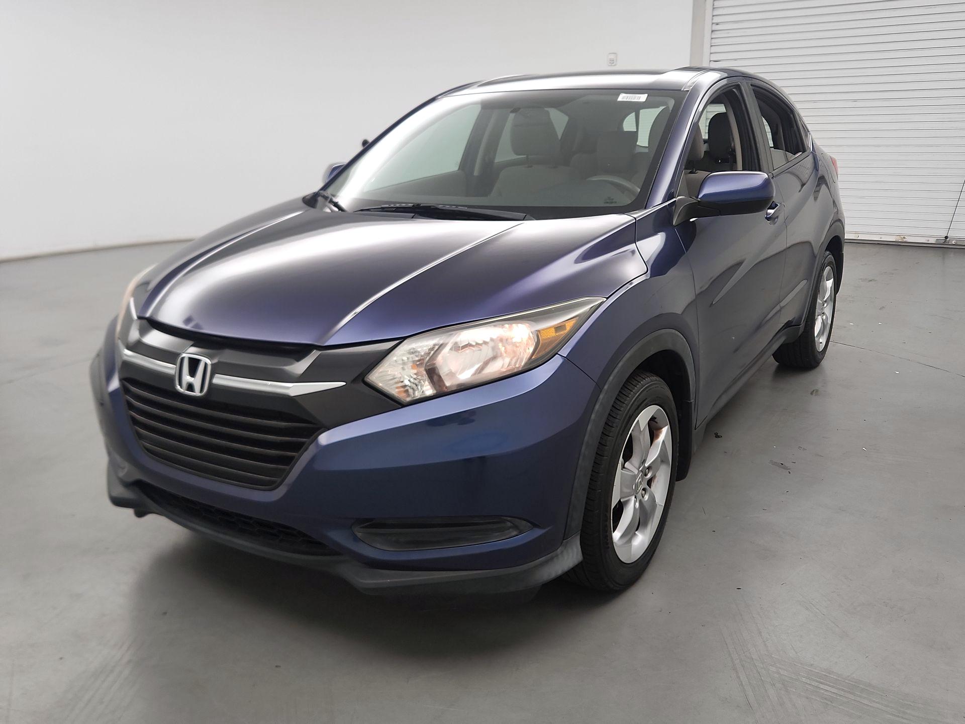 Thumbnail: 2016 Honda HR-V - 3