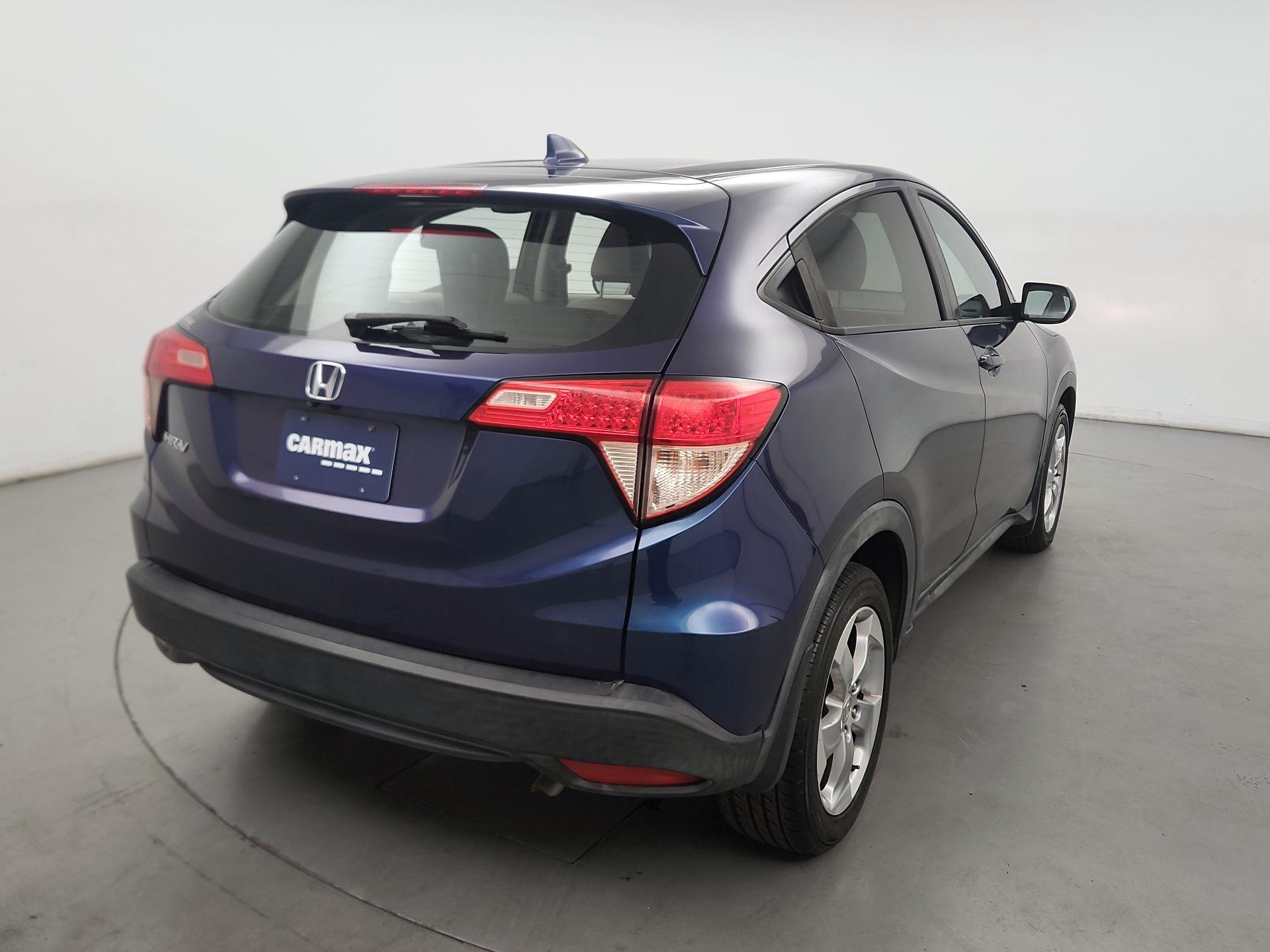 Thumbnail: 2016 Honda HR-V - 5