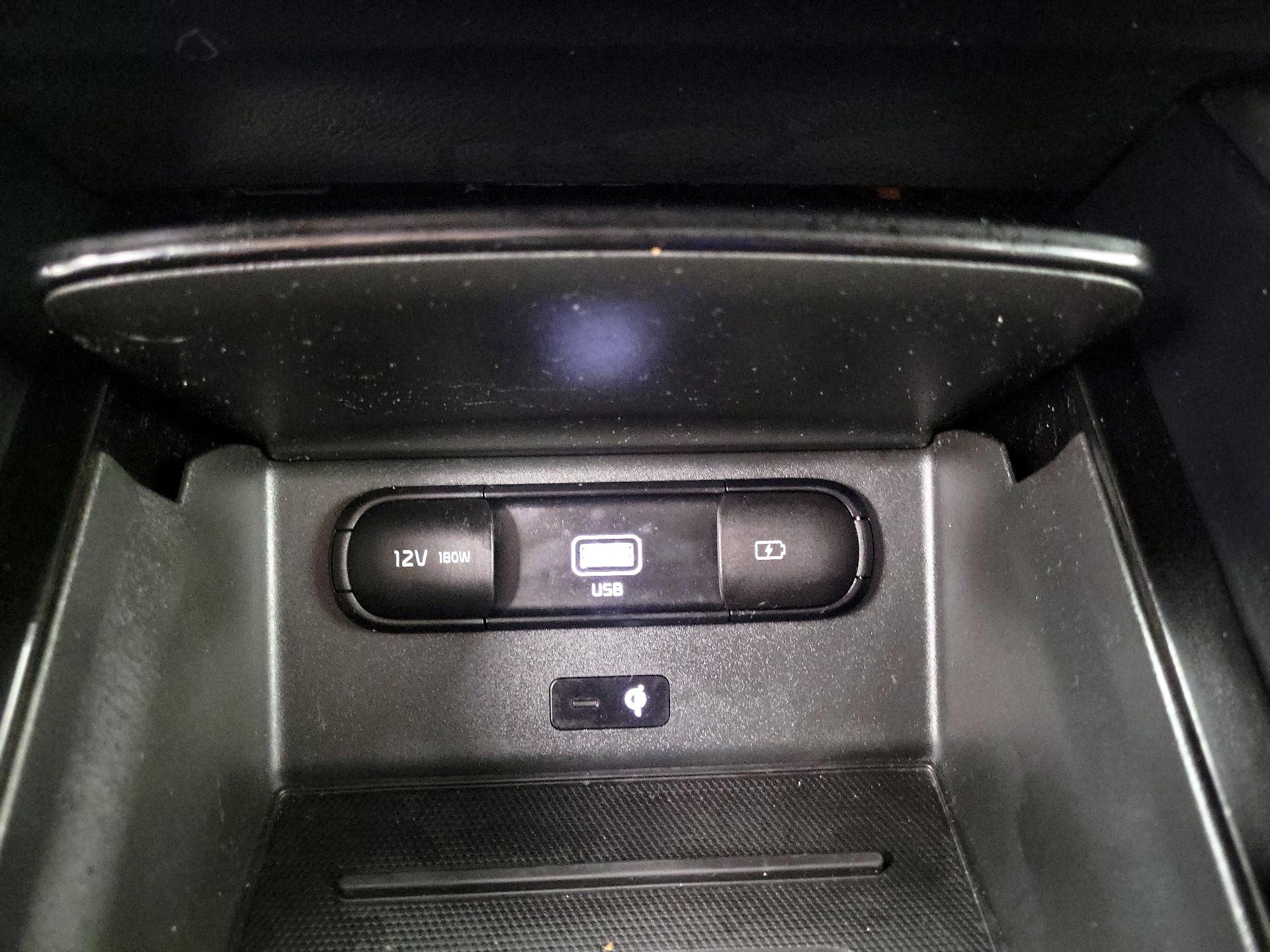 Thumbnail: 2020 Kia Telluride - 17