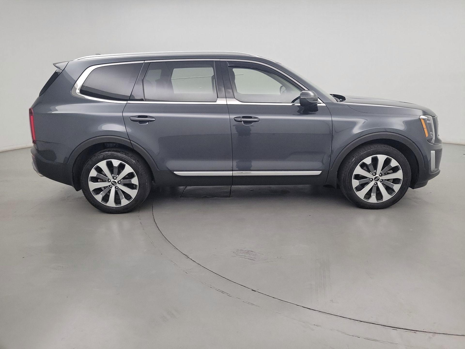 Thumbnail: 2020 Kia Telluride - 4