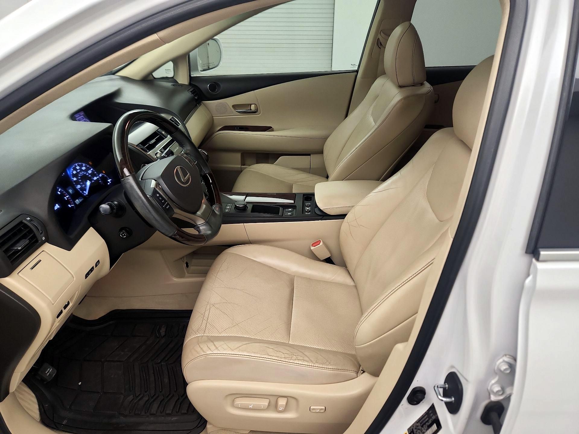 Thumbnail: 2015 Lexus RX - 9