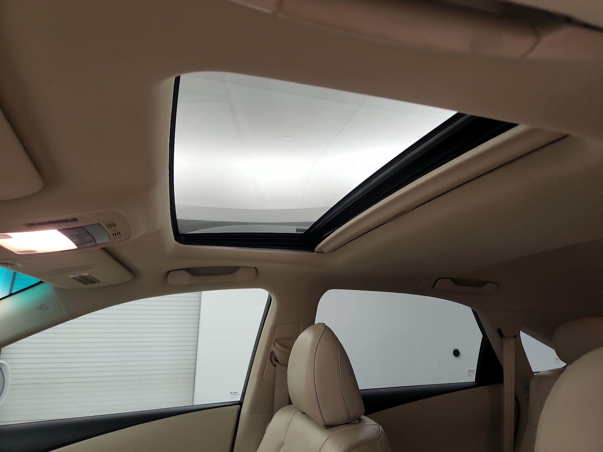 Thumbnail: 2015 Lexus RX - 17