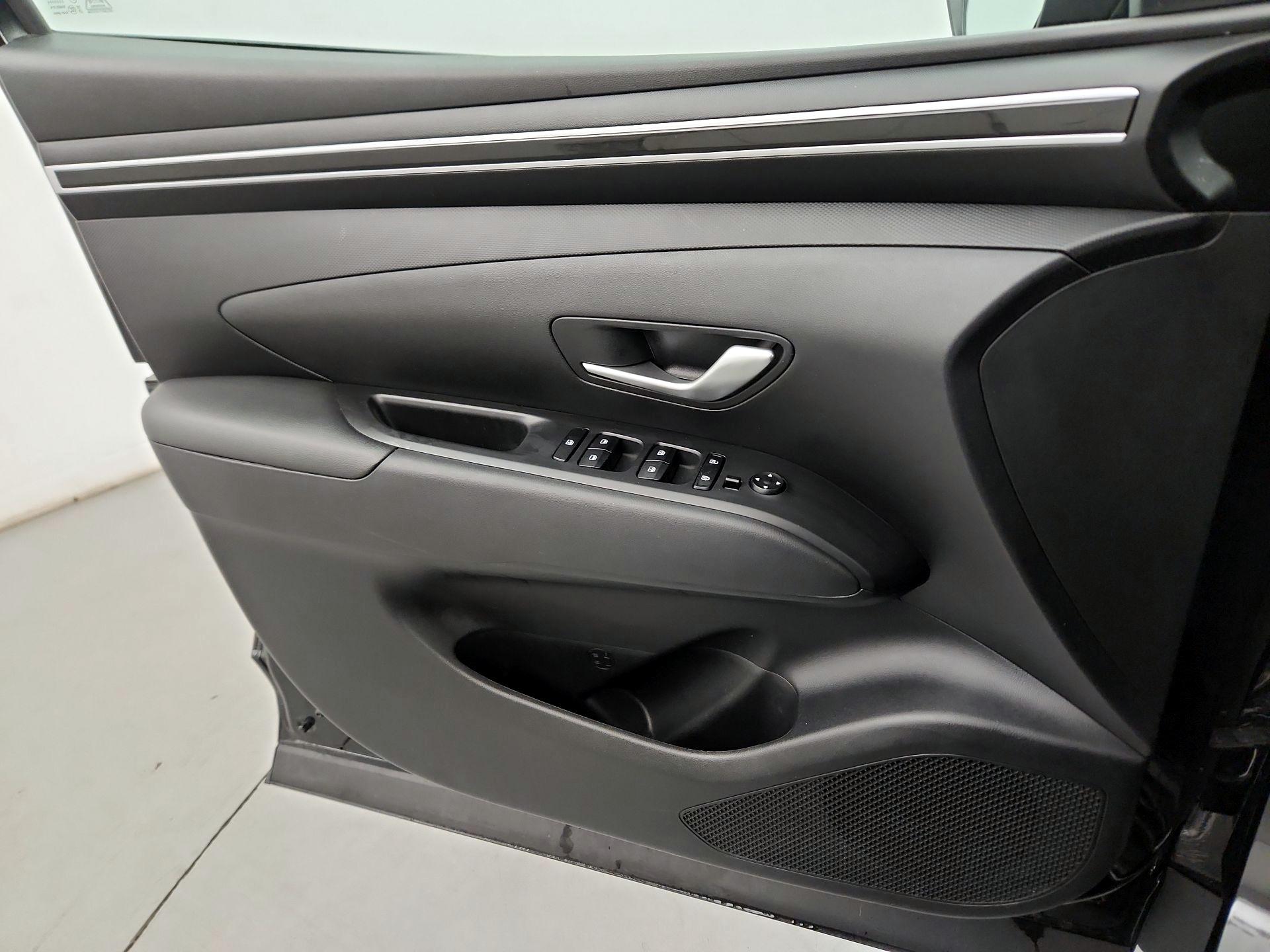 Thumbnail: 2023 Hyundai Tucson - 10