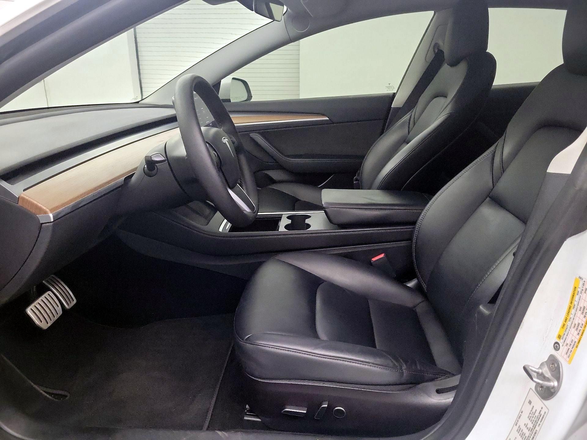 Thumbnail: 2022 Tesla Model 3 - 9