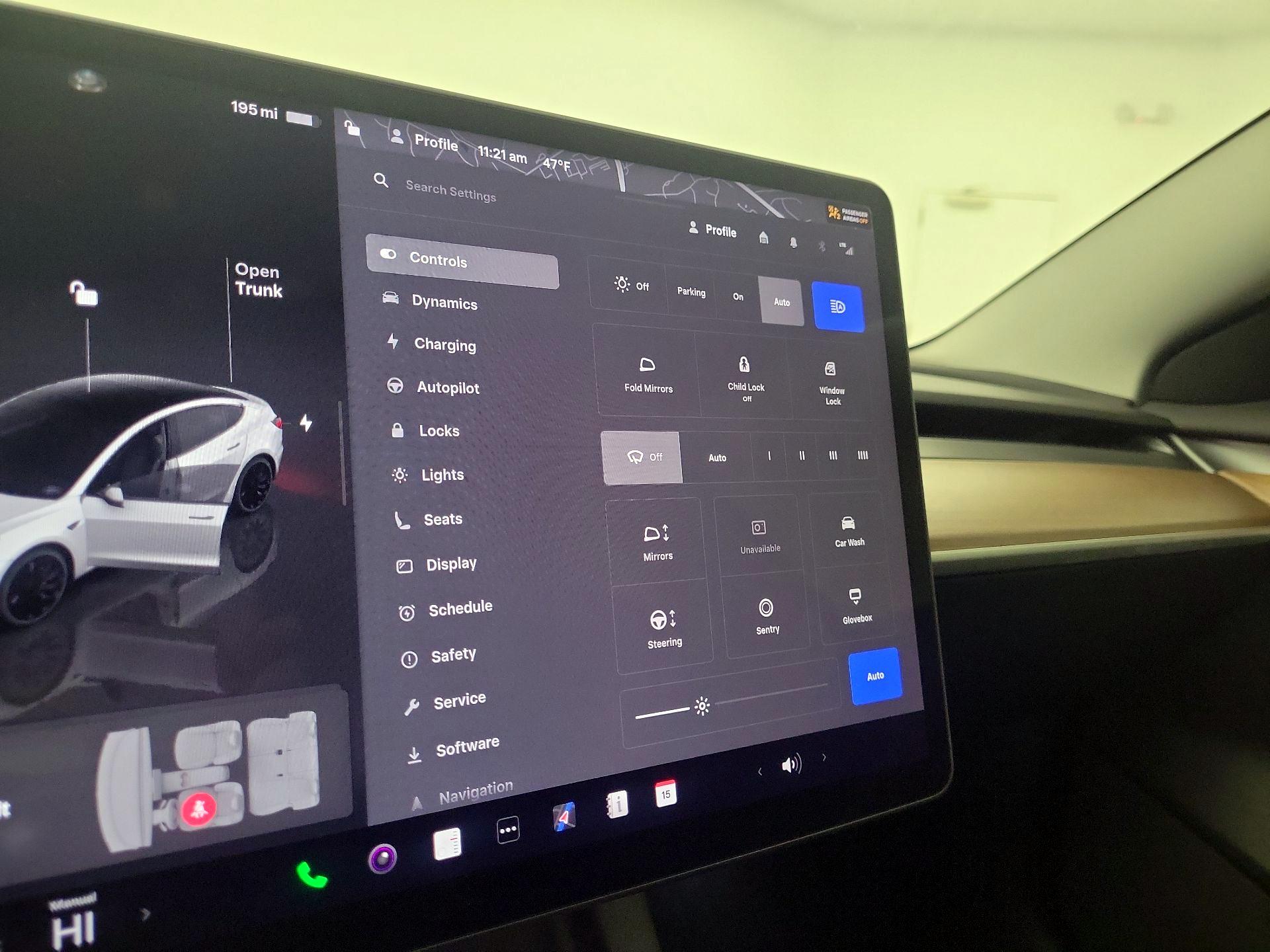 Thumbnail: 2022 Tesla Model 3 - 11
