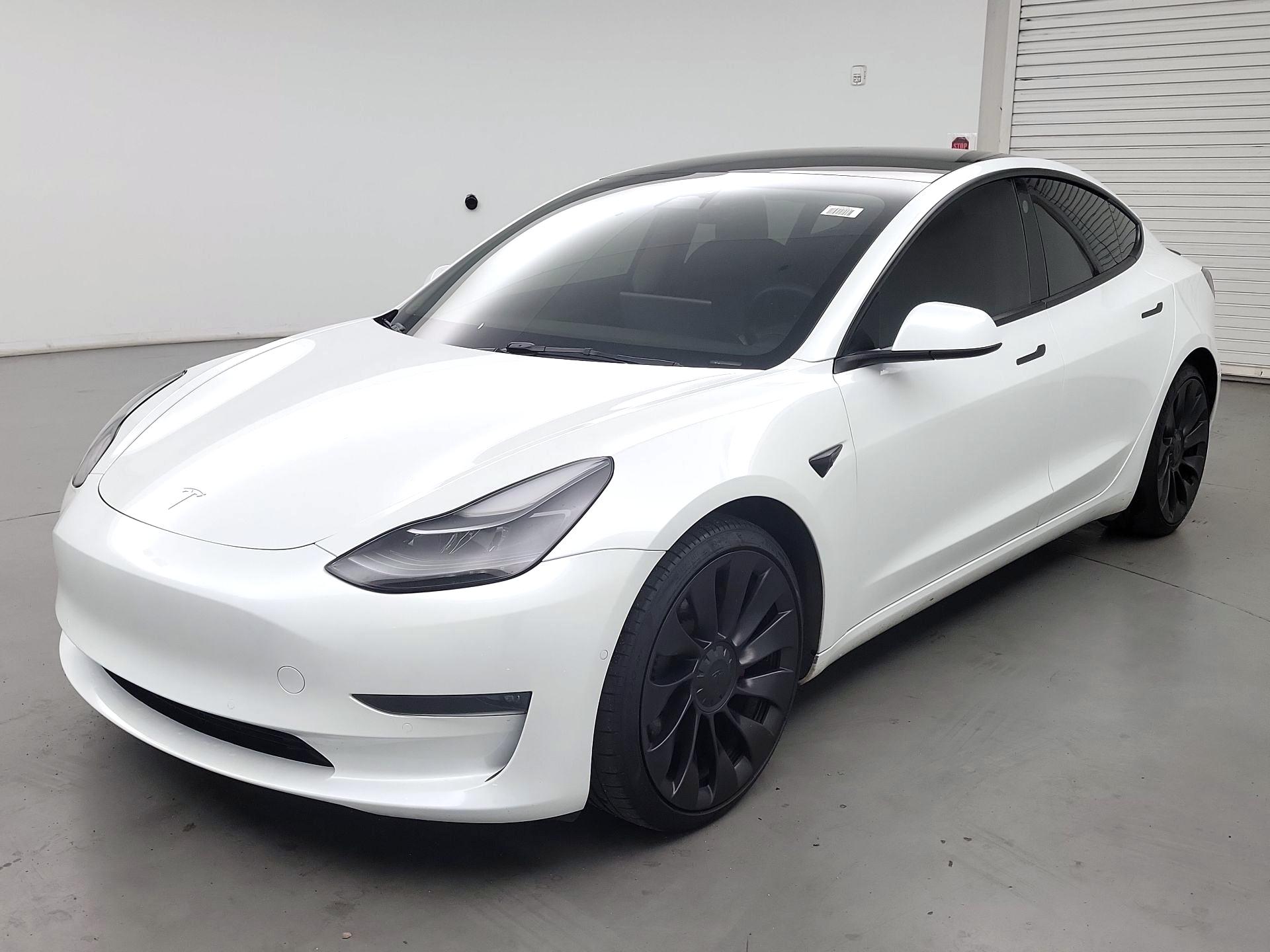 Thumbnail: 2022 Tesla Model 3 - 3