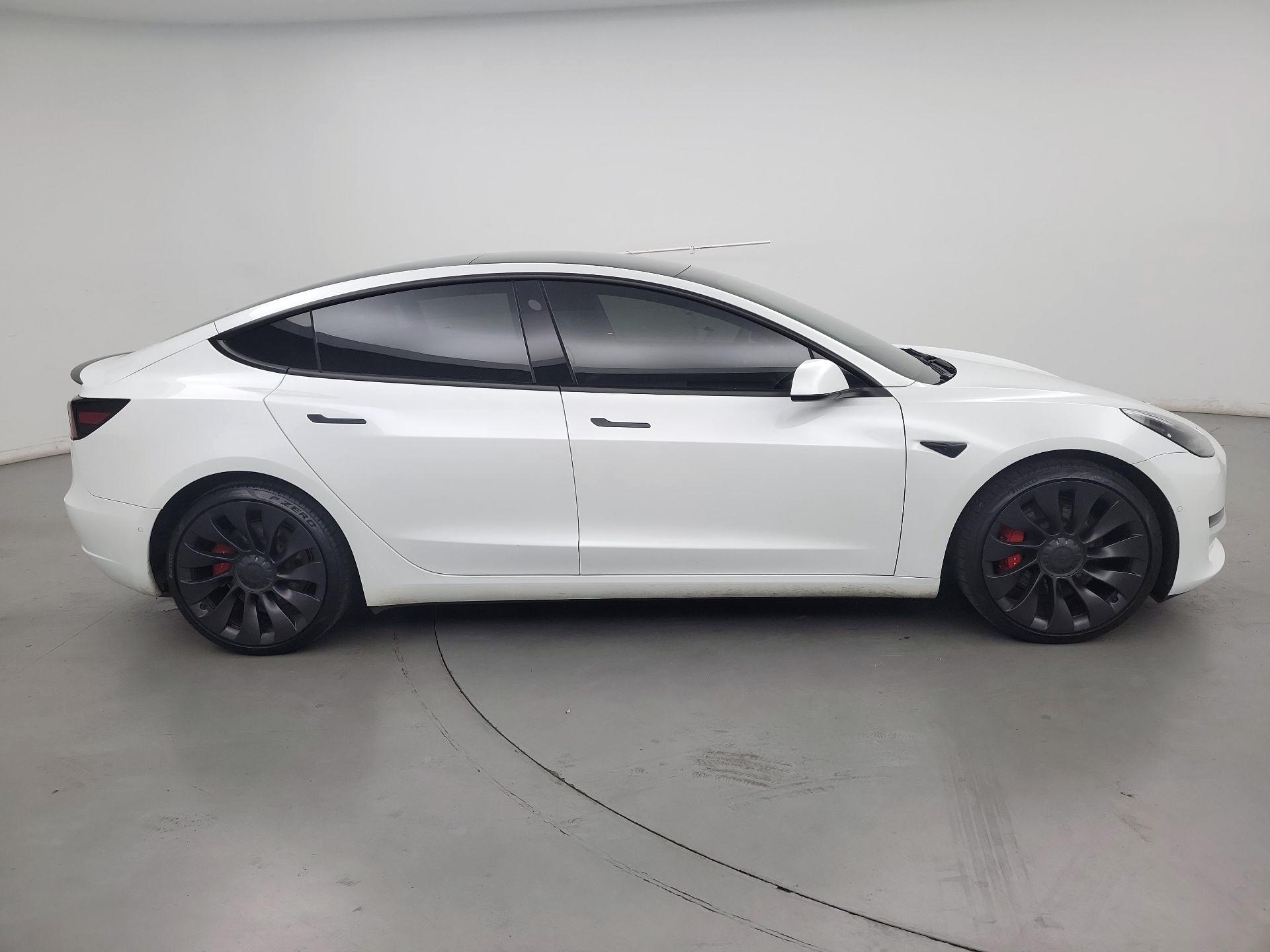 Thumbnail: 2022 Tesla Model 3 - 4