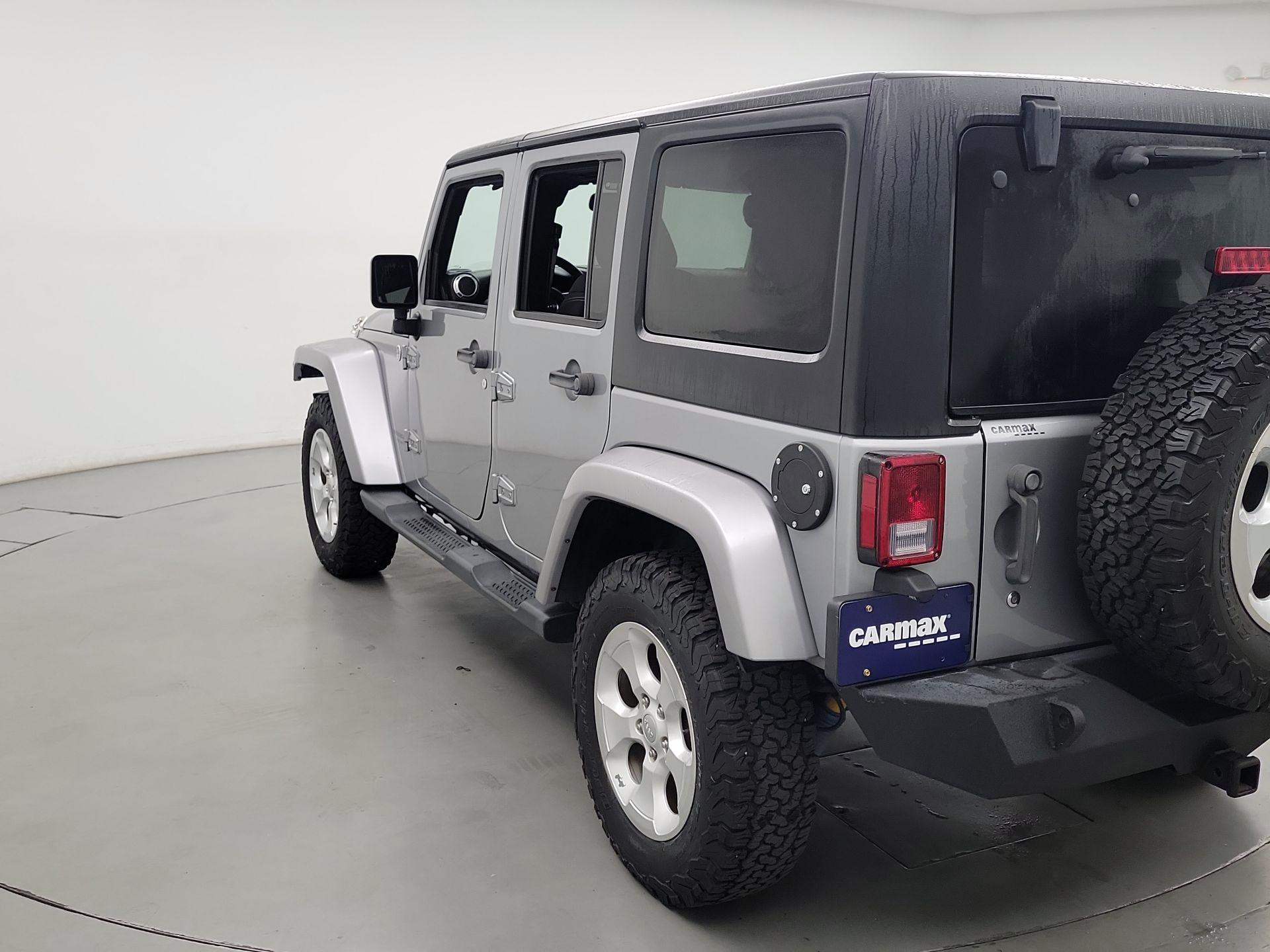 Thumbnail: 2015 Jeep Wrangler - 7