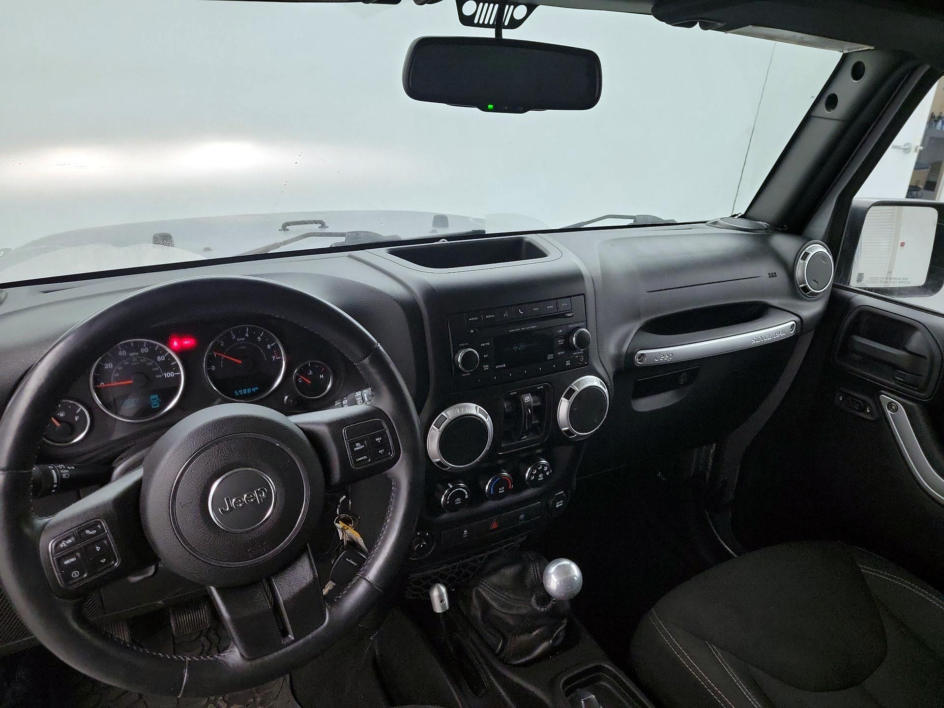 Thumbnail: 2015 Jeep Wrangler - 8