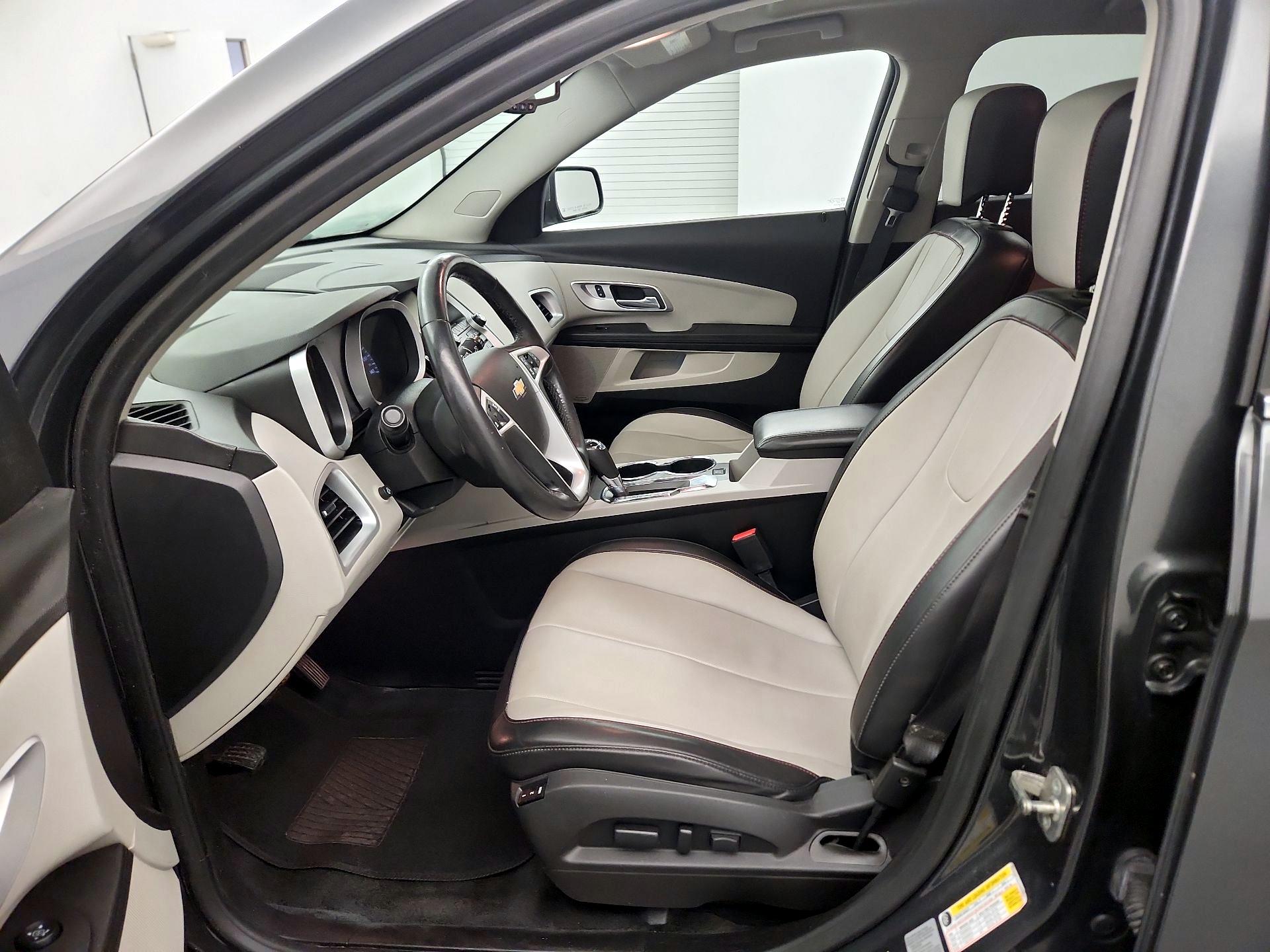 Thumbnail: 2017 Chevrolet Equinox - 9